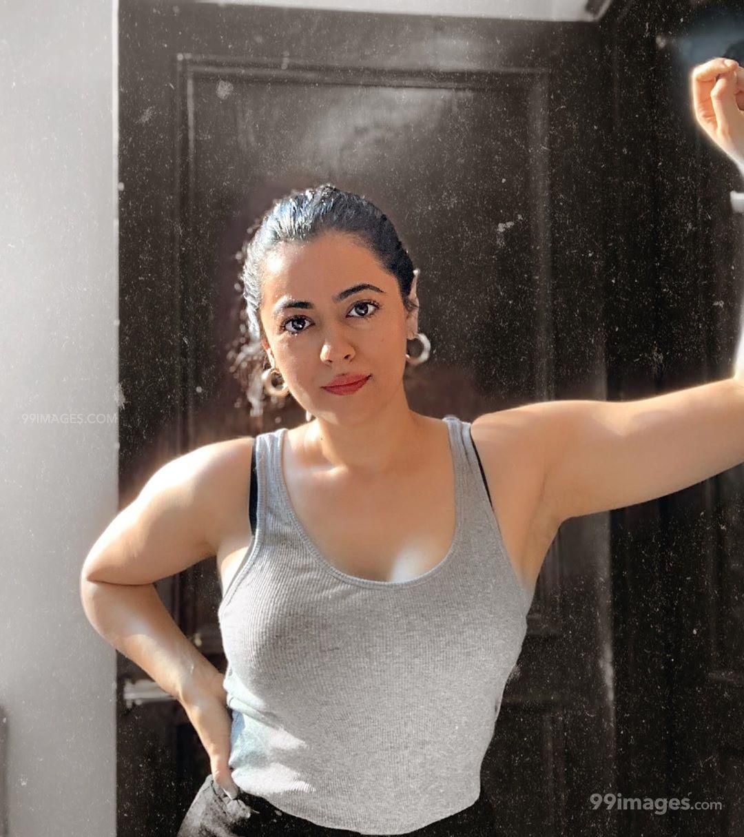 Shruti Sodhi HD Wallpaper (Desktop Background / Android / iPhone) (1080p, 4k) (1080x1215)