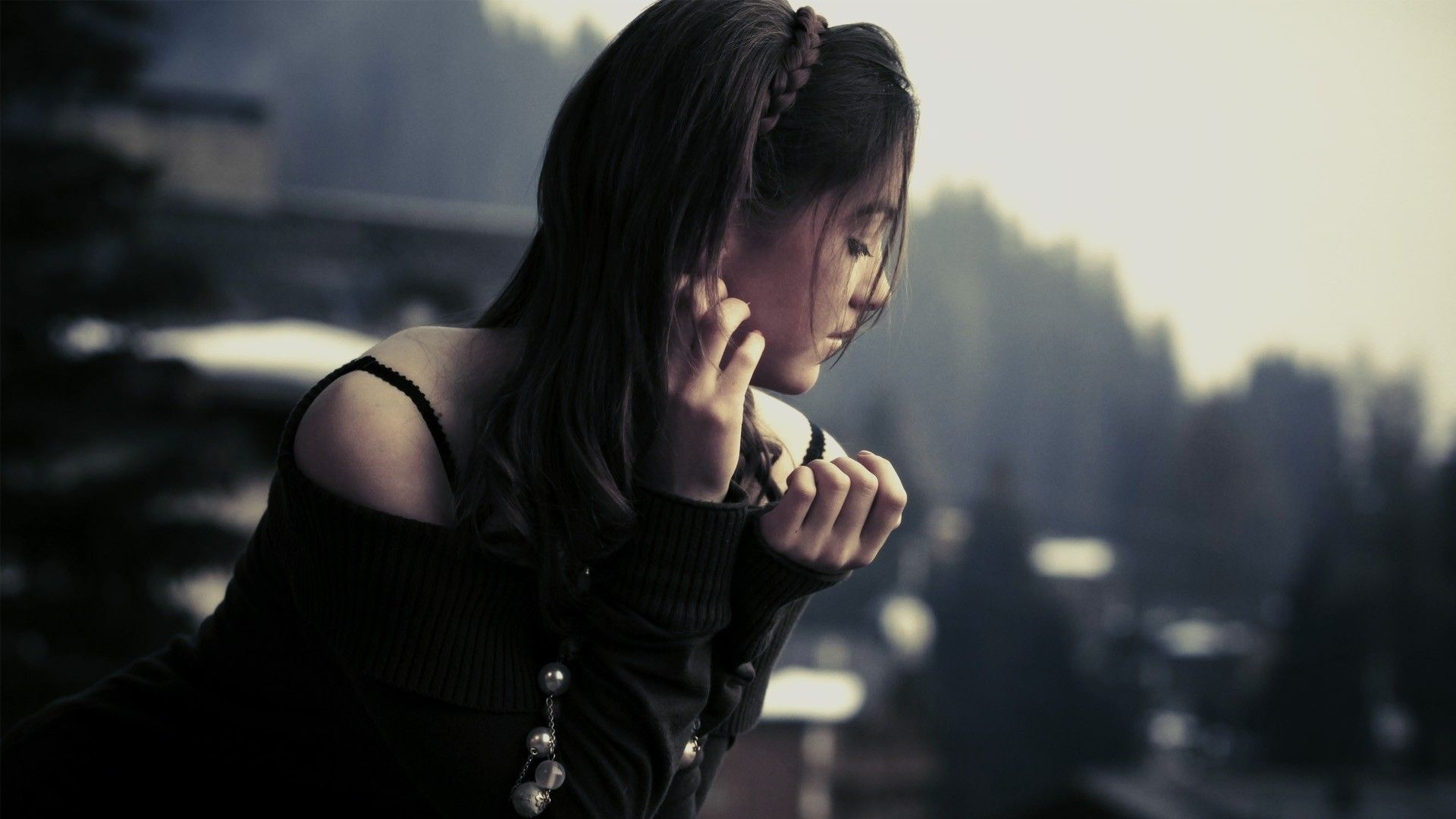 #Donna Bruna, #looking away, #women, #face, wallpaper. Mocah HD Wallpaper