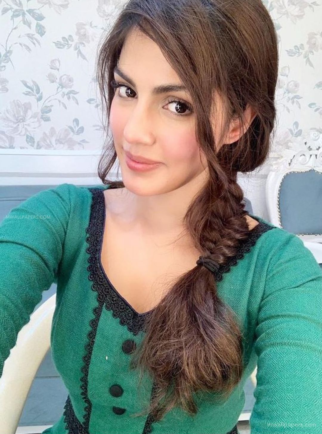 Rhea Chakraborty HD Wallpaper (Desktop Background / Android / iPhone) (1080p, 4k) (1080x1455)