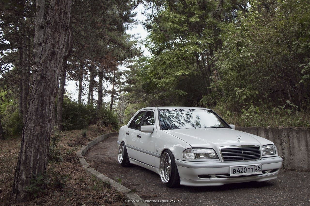 Mercedes Benz W202 Stance Style