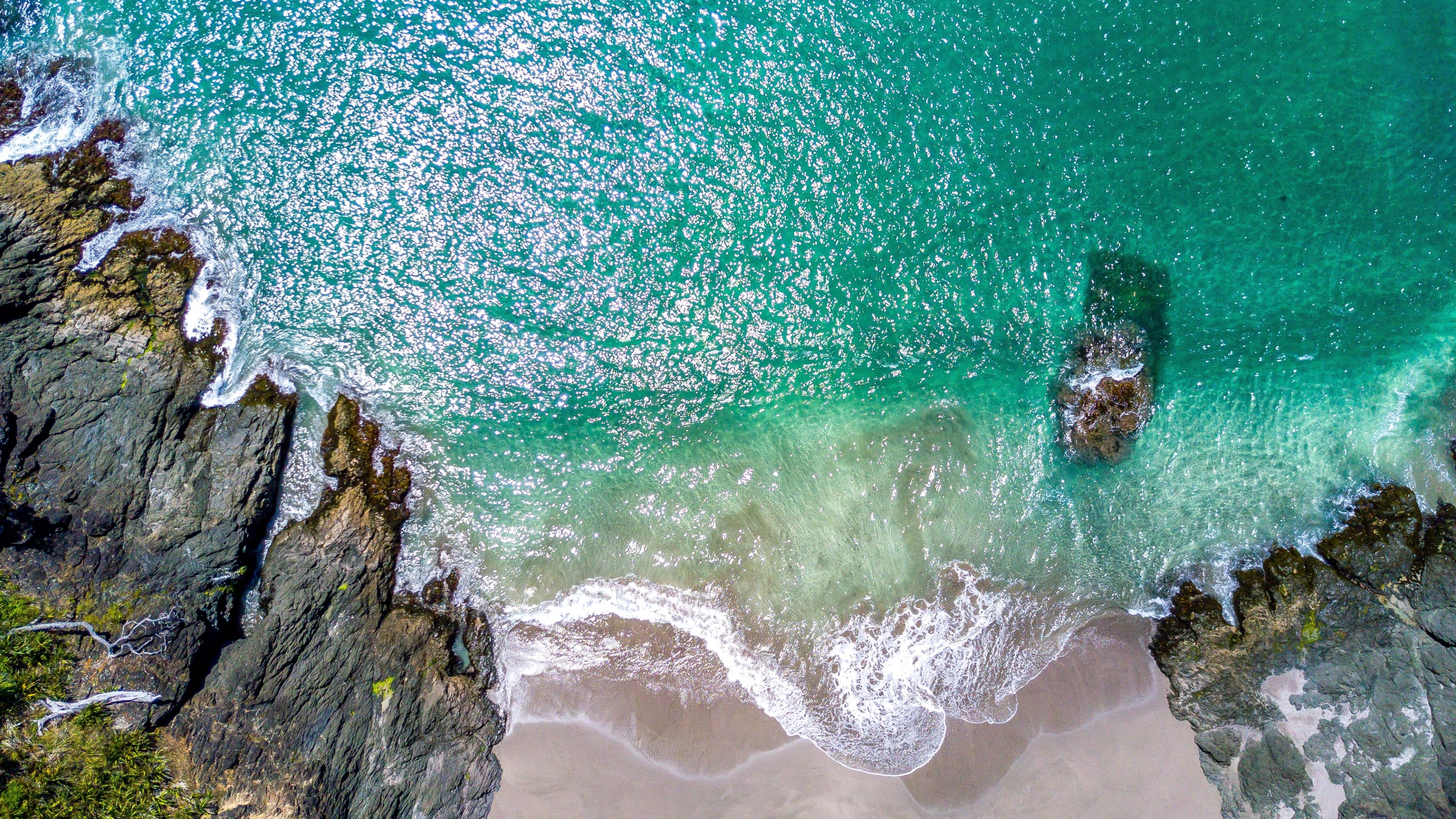 Rocky Coastline 4K Ultra HD Wallpaper