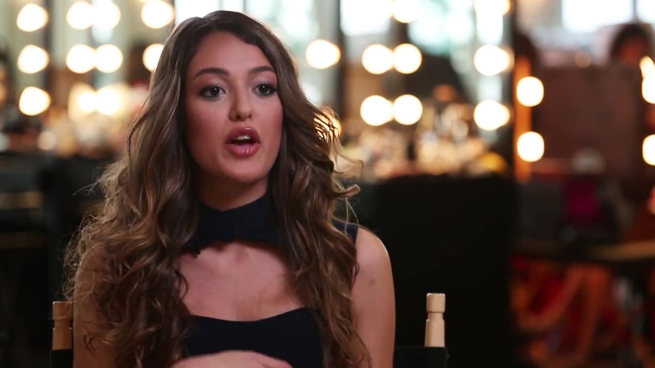 BOLLYWOOD TALL ACTRESS: Dilan Çiçek Deniz MISS UNIVERSE Turkey hot image wallpaper photo