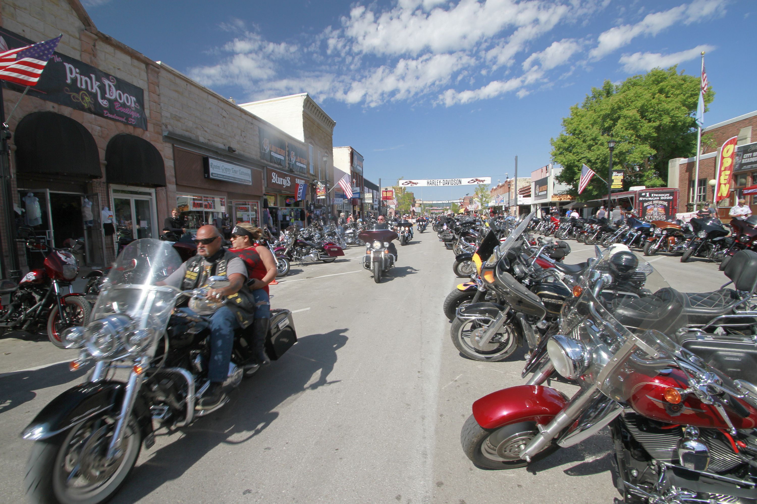 A major experiment': Thousands of bikers arrive at Sturgis, South Dakota