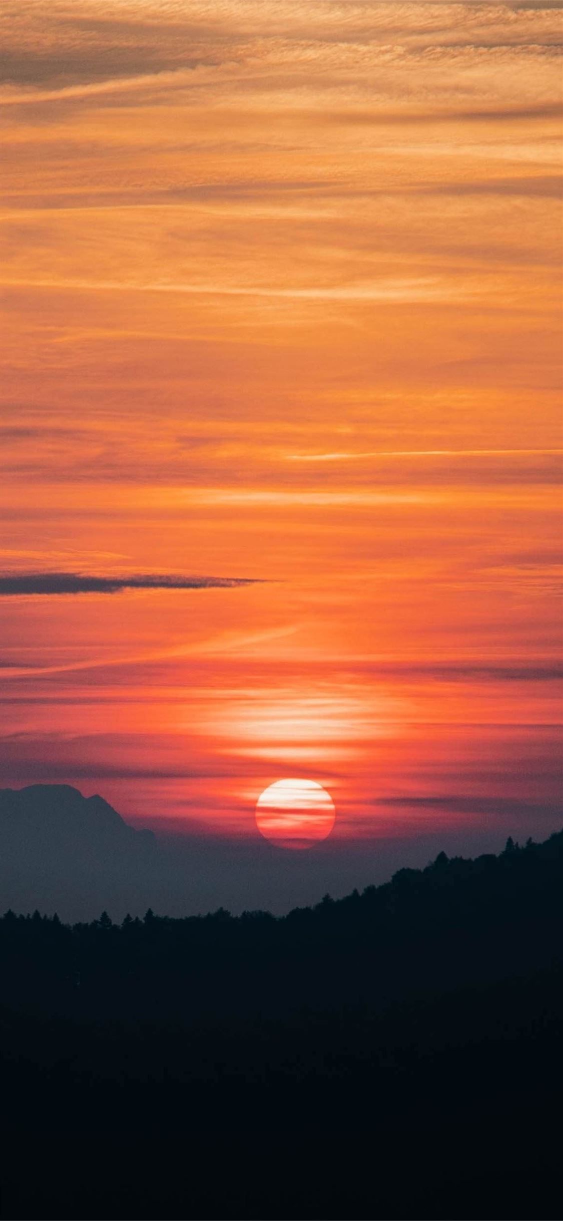 sunset 4k #sunset #nature k #iPhone11Wallpaper. iPhone wallpaper sky, Sunset wallpaper, Beautiful sunset