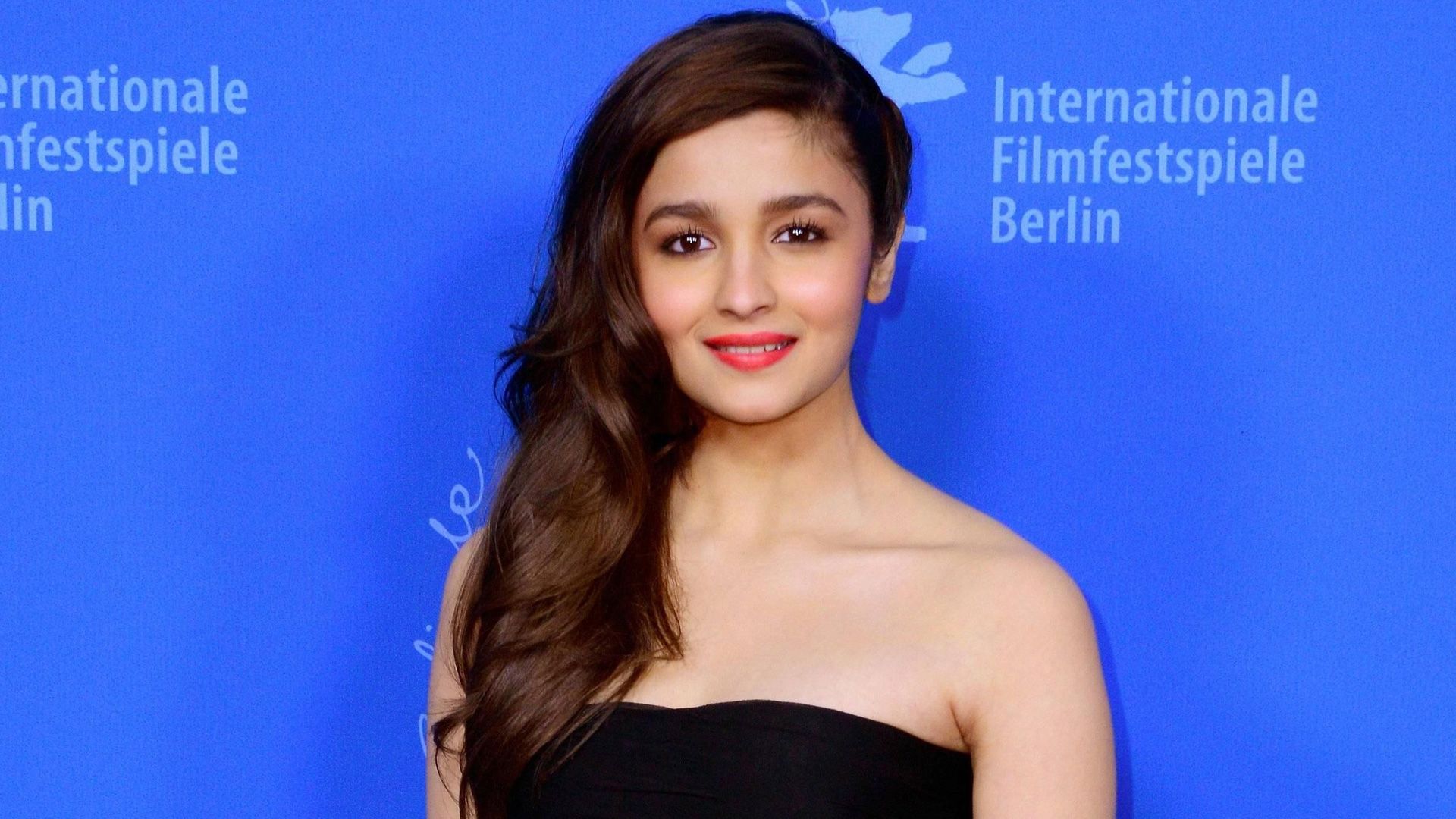 Alia Bhatt HD Wallpaper. Latest Alia Bhatt Wallpaper HD Free Download (1080p to 2K)