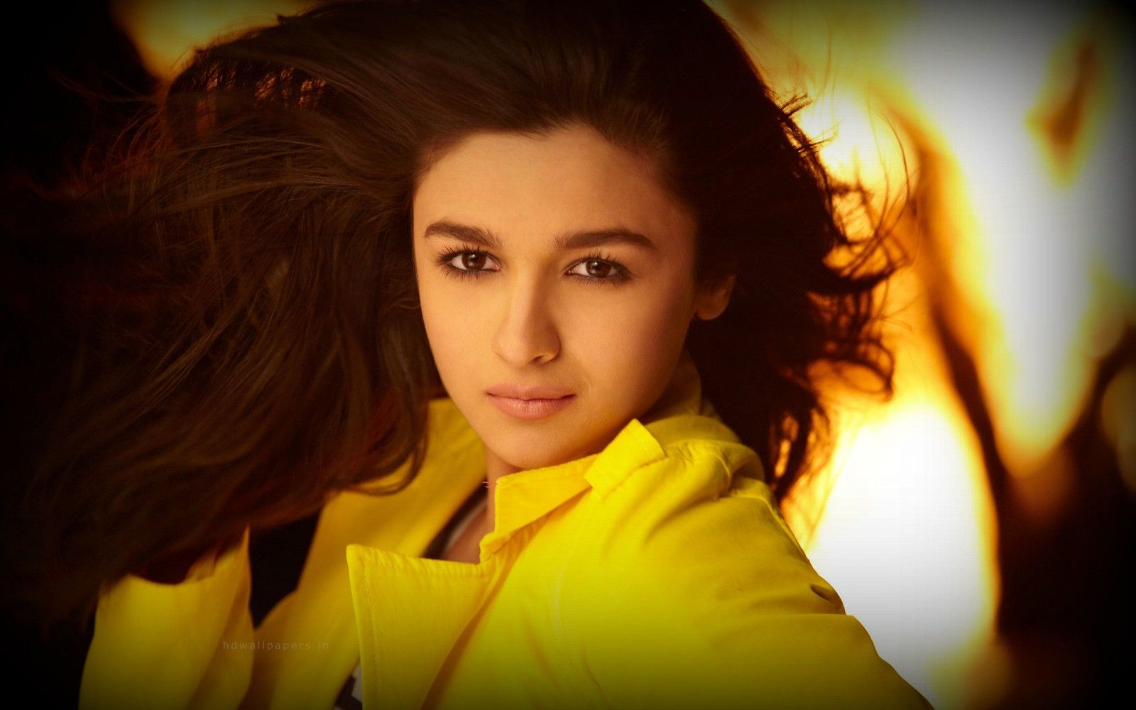 Wallpaper, Alia Bhatt, model, brown eyes, yellow coats 2560x1600