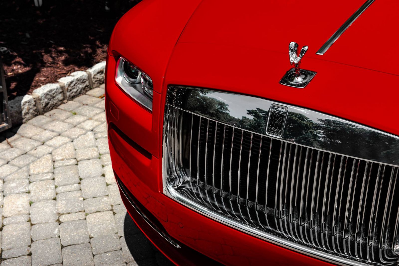 Bespoke St. James Wraith Is A Very Red Rolls Royce