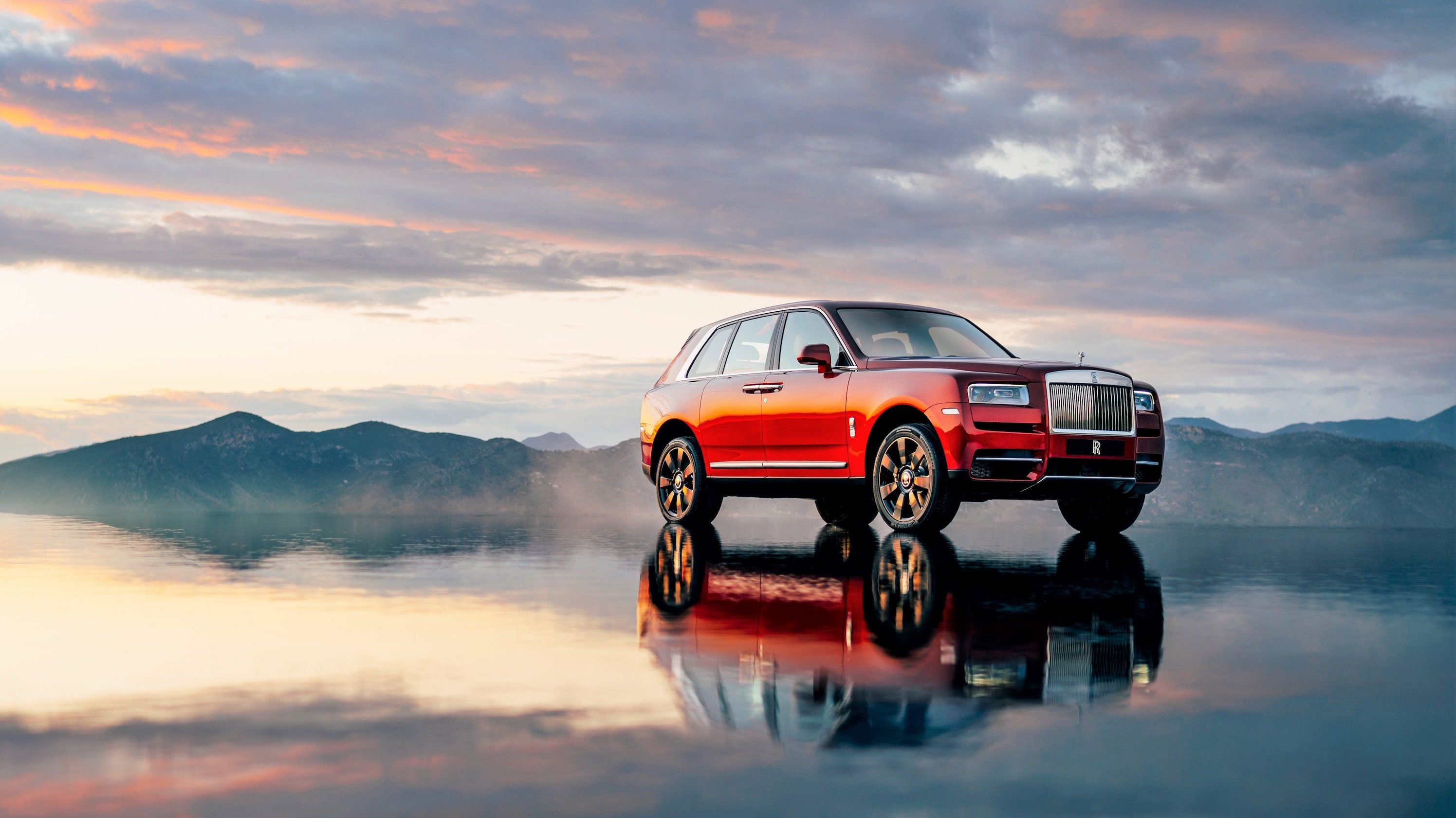 Rolls Royce Unveils The World's Most Expensive SUV