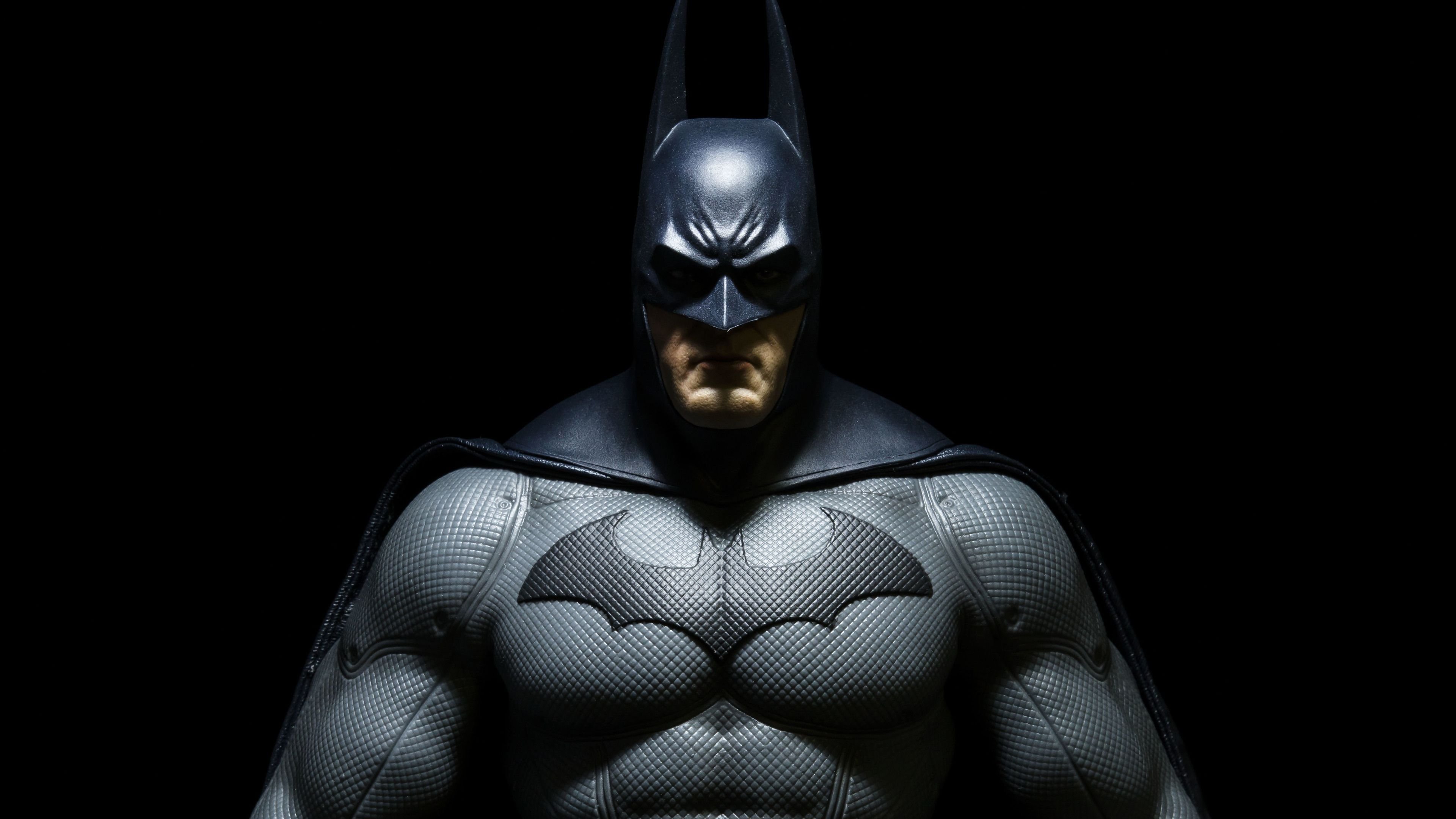 Batman Watching 4K Wallpaper #6.2378