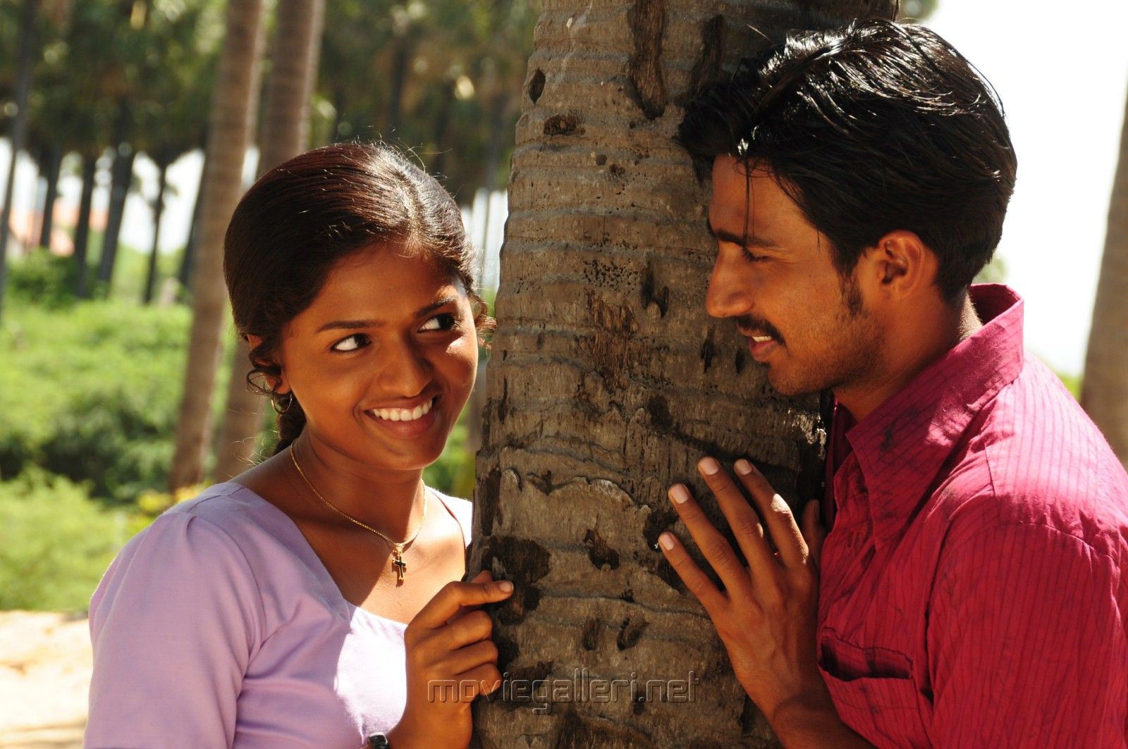 Neer Paravai New Stills. Vishnu. Sunaina. New Movie Posters