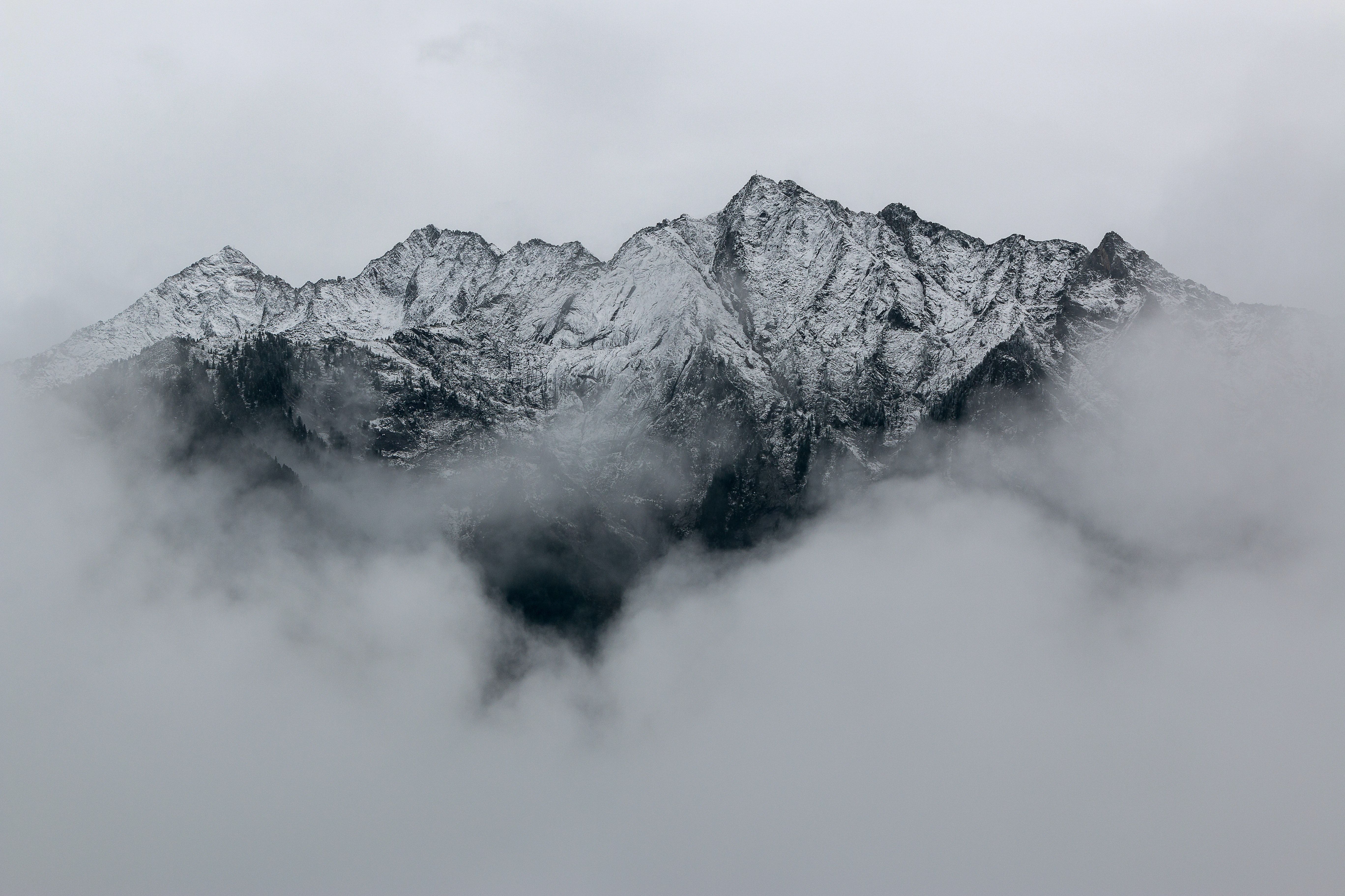 Best Mountain Photo · 100% Free Downloads