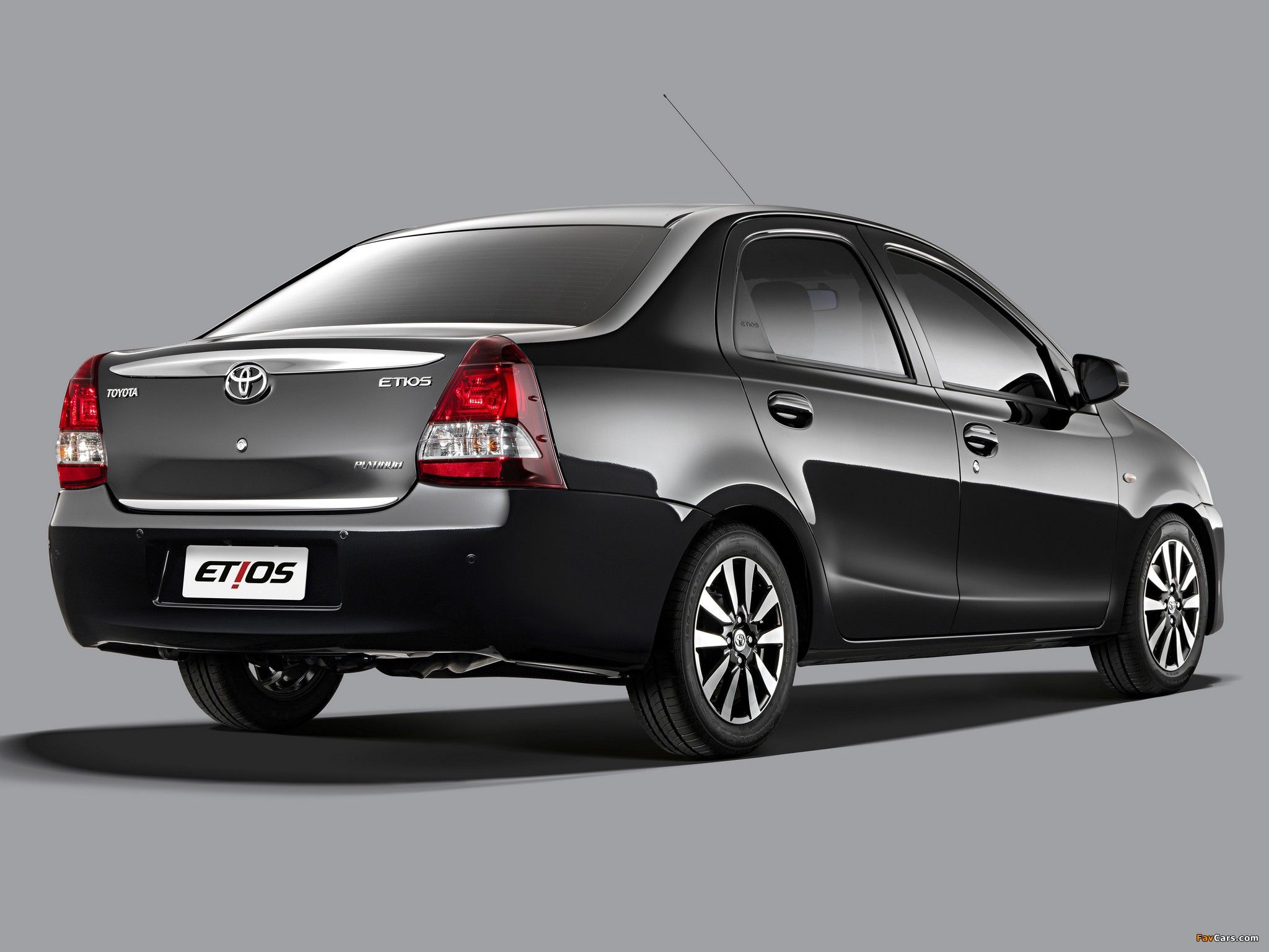 Toyota Etios Sedan BR Spec 2012 Wallpaper (2048x1536)