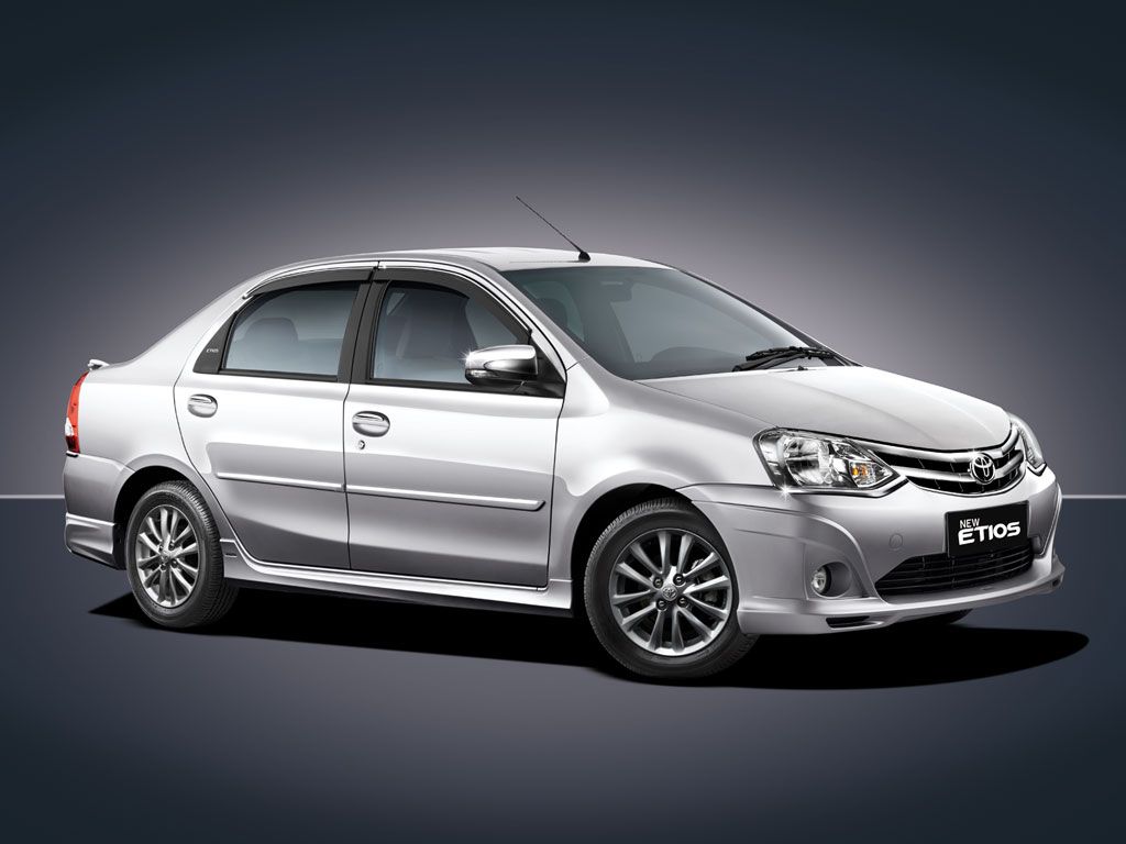 Toyota Etios Sedan 3 Quarter Front 'Symphony Silver'