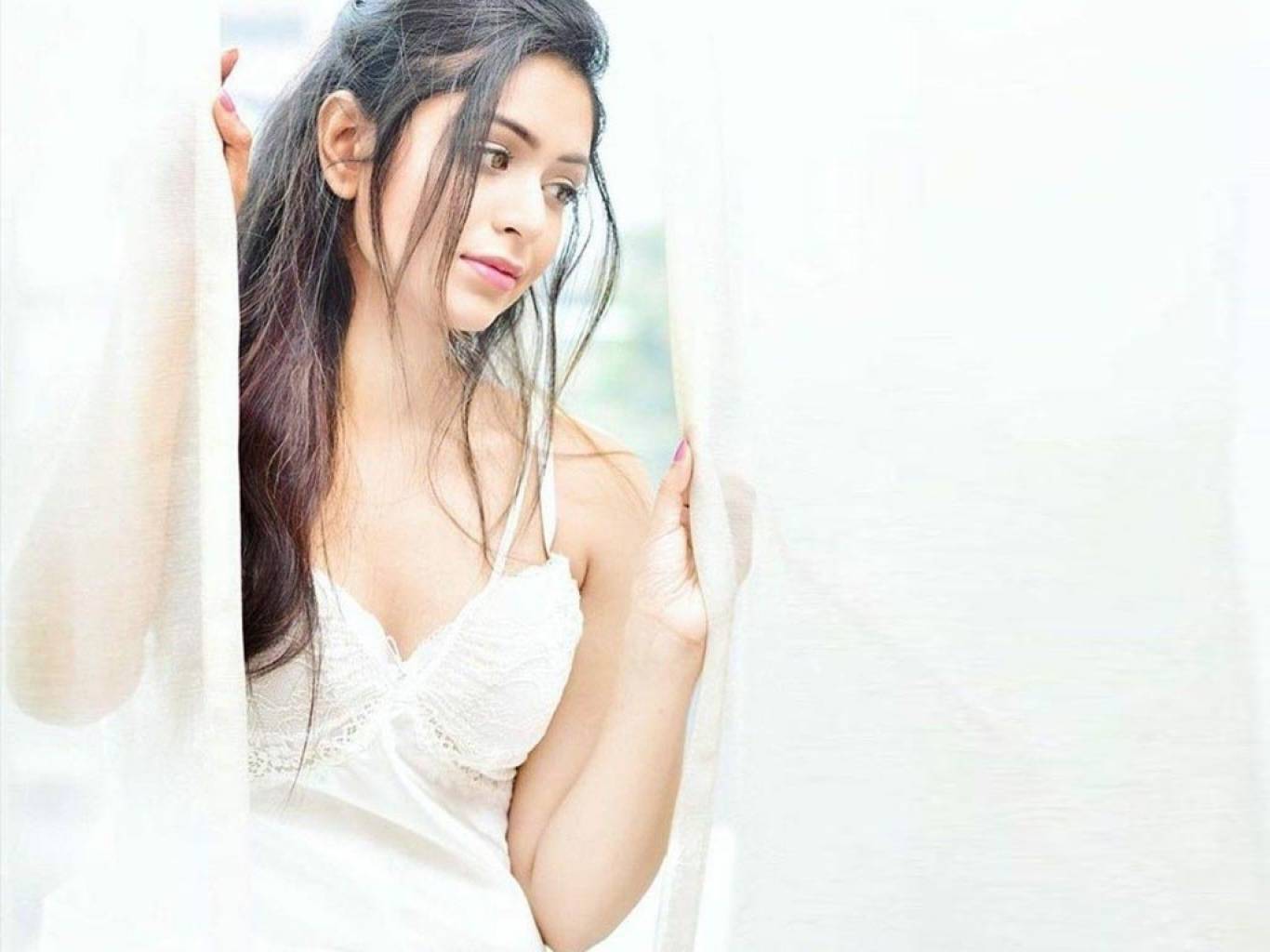 Ritabhari Chakraborty HD Wallpaper. Latest Ritabhari Chakraborty Wallpaper HD Free Download (1080p to 2K)