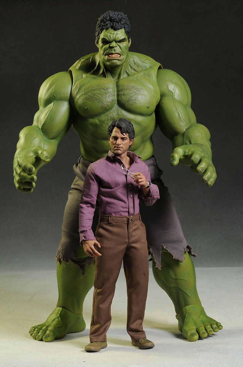 Review And Photo Of Avengers Bruce Banner 1 6th Action Figure By Hot Toys