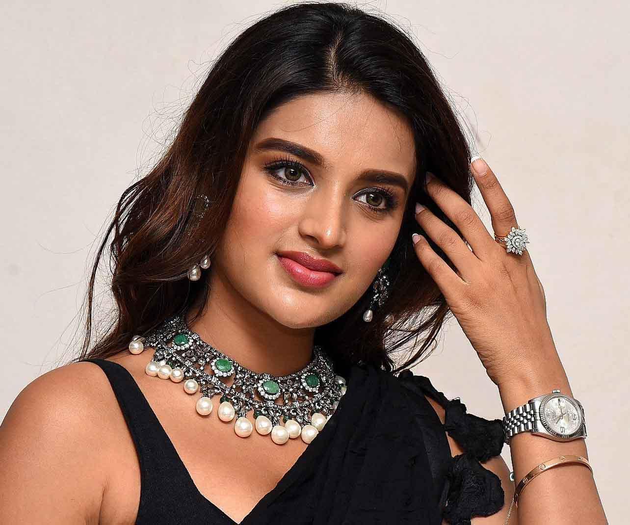 Nidhi Agarwal Wallpaper HD for Android