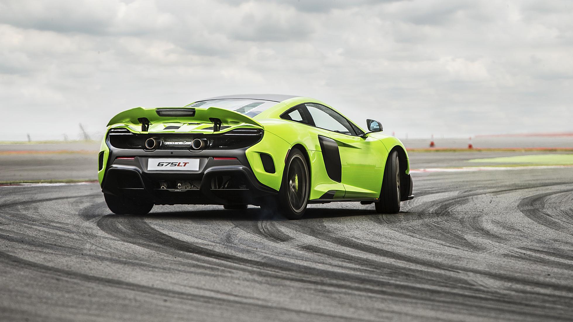 McLaren 675LT HD Wallpaper