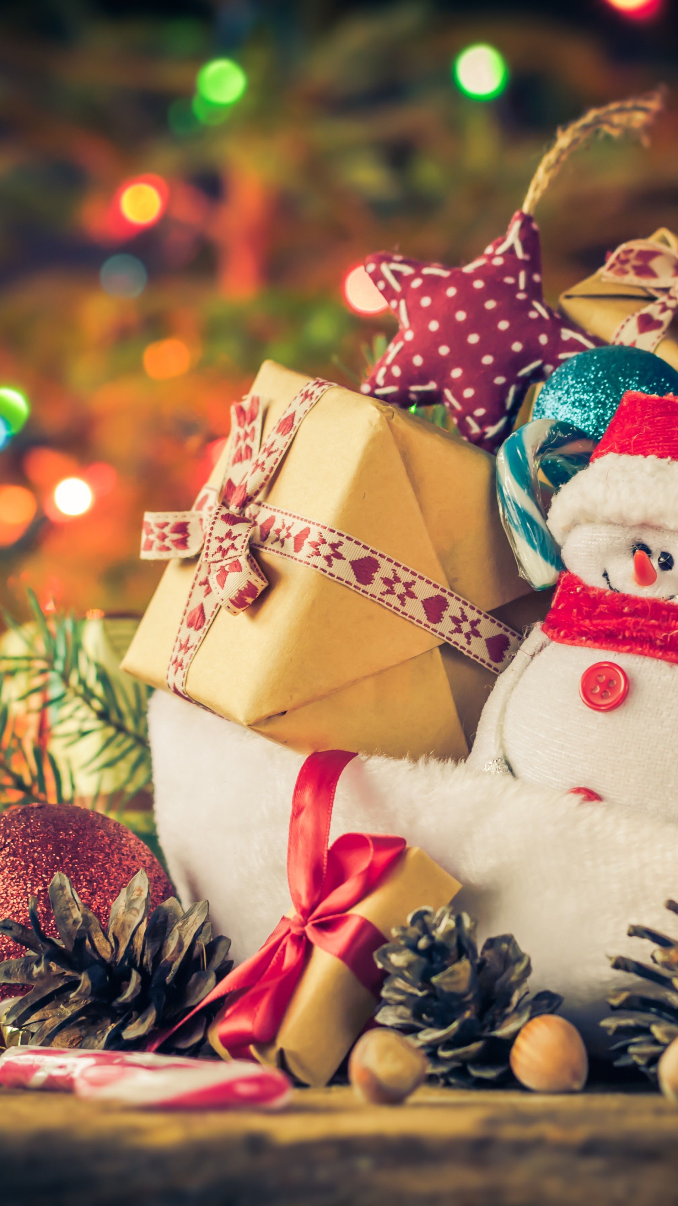 Wallpaper New year, Christmas, gifts, snowman, 4k, Holidays