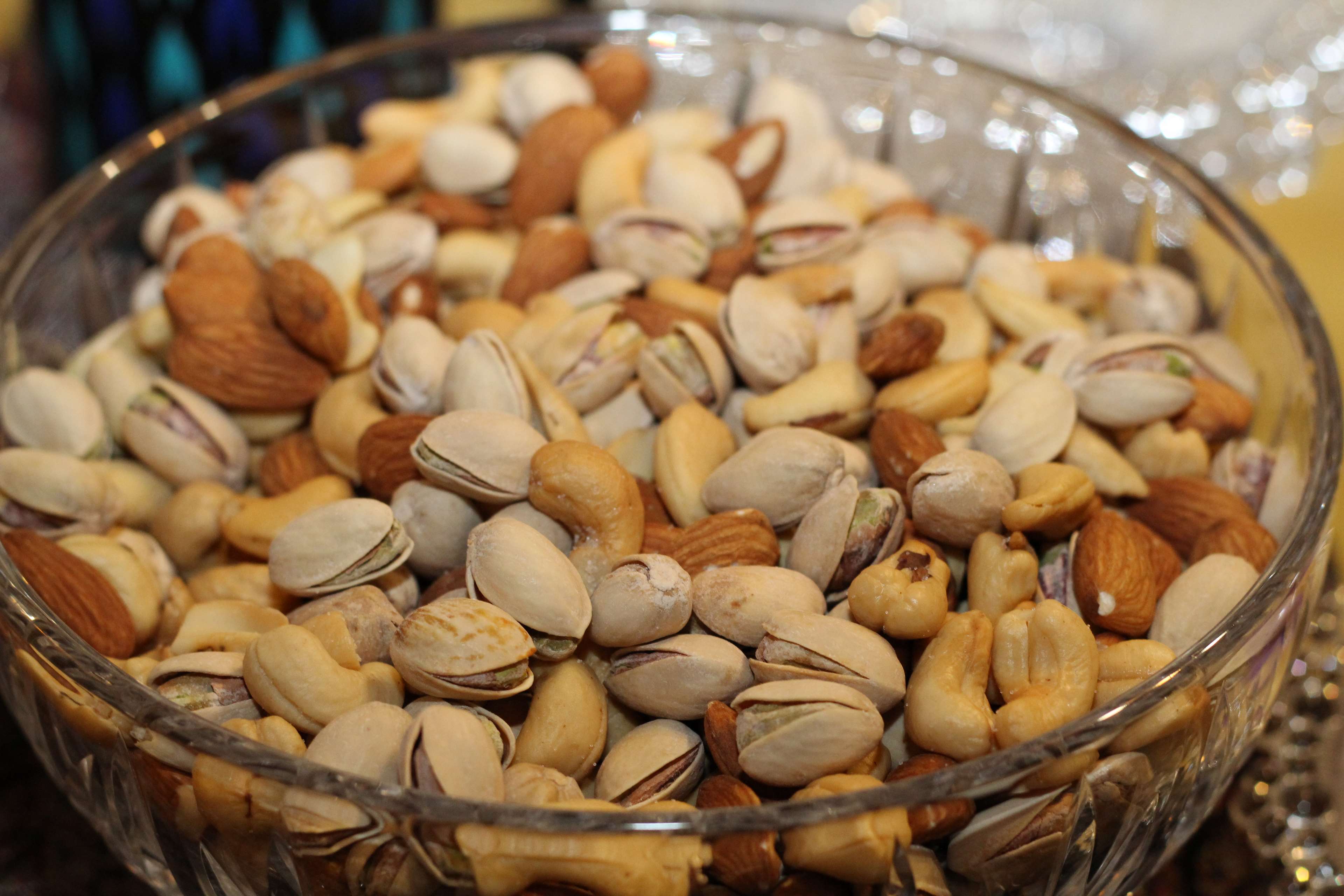almonds, cashews, dried nuts, food, nuts, pistachios, snacks 4k wallpaper