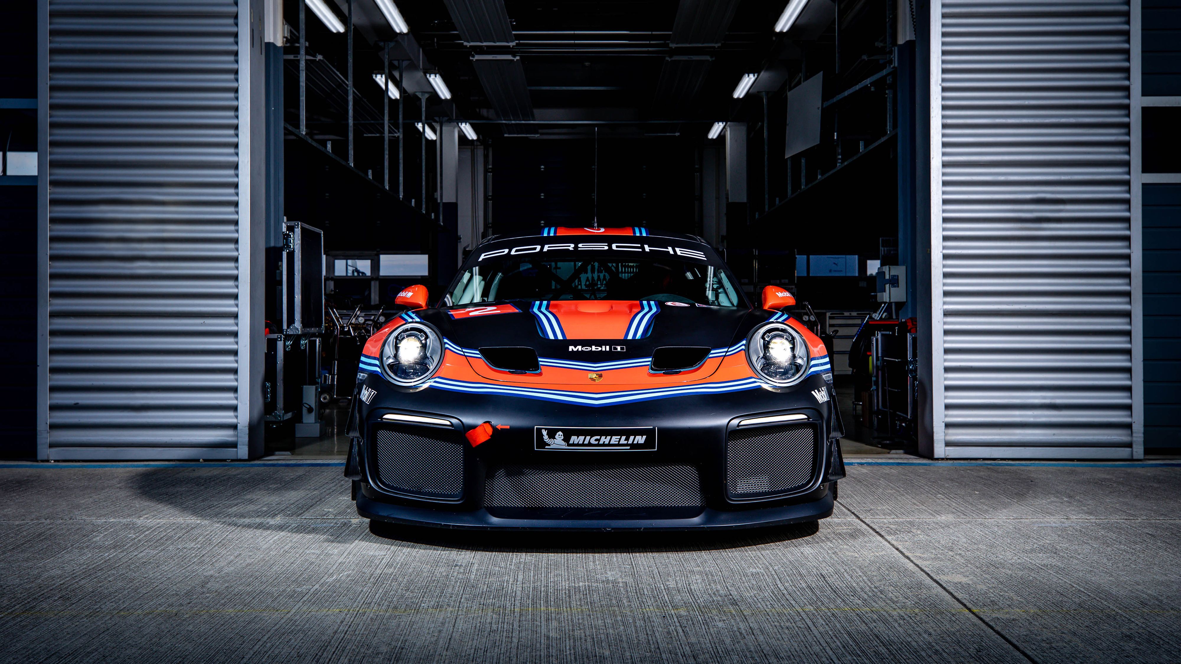 Porsche 911 GT2 RS Clubsport 2019 4K 2 Wallpapers.