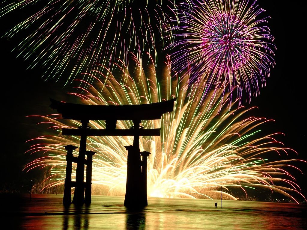Japanese Fireworks Wallpaper Free Japanese Fireworks Background