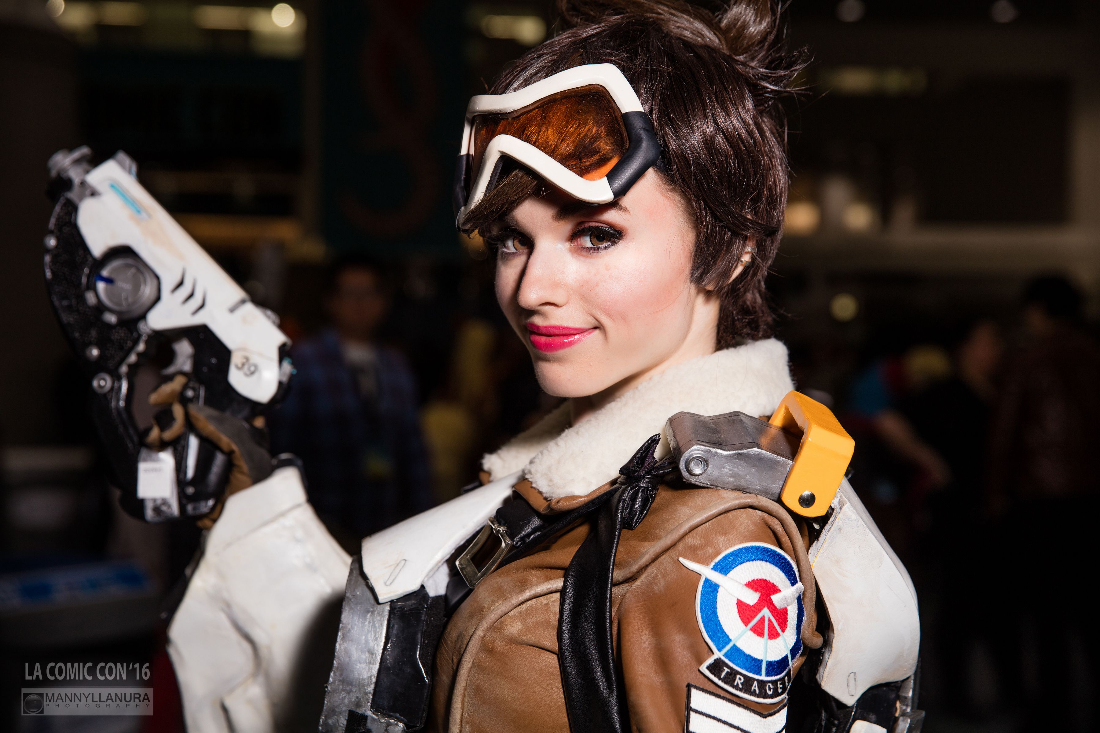 Wallpaper, amouranth, cosplay, kaitlyn, siragusa, tracer, Overwatch, stan, lees, LA, comic, con, los, convention, center 3600x2400