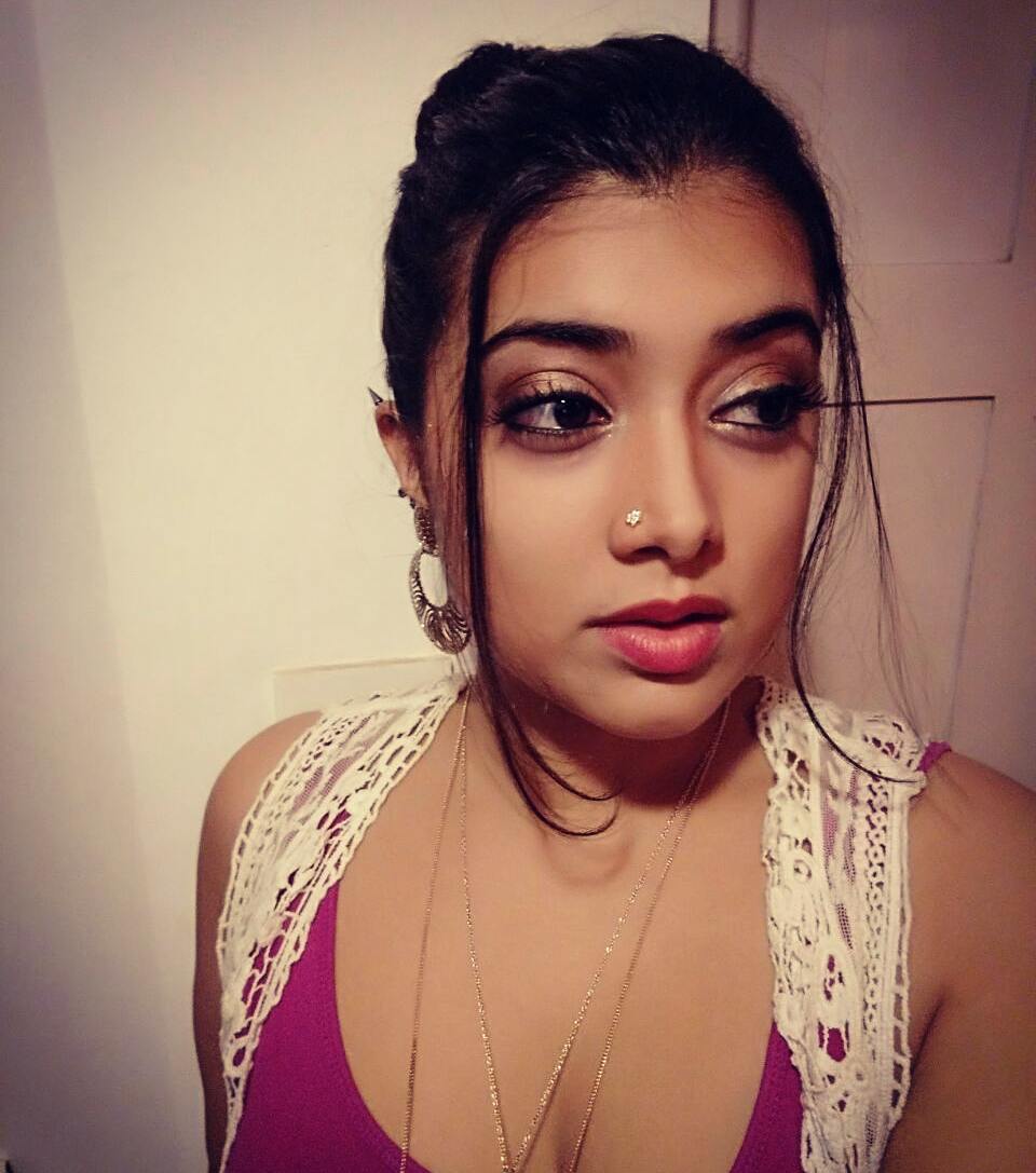 Madhuri Braganza Photo [HD]: Latest Image, Picture, Stills of Madhuri Braganza