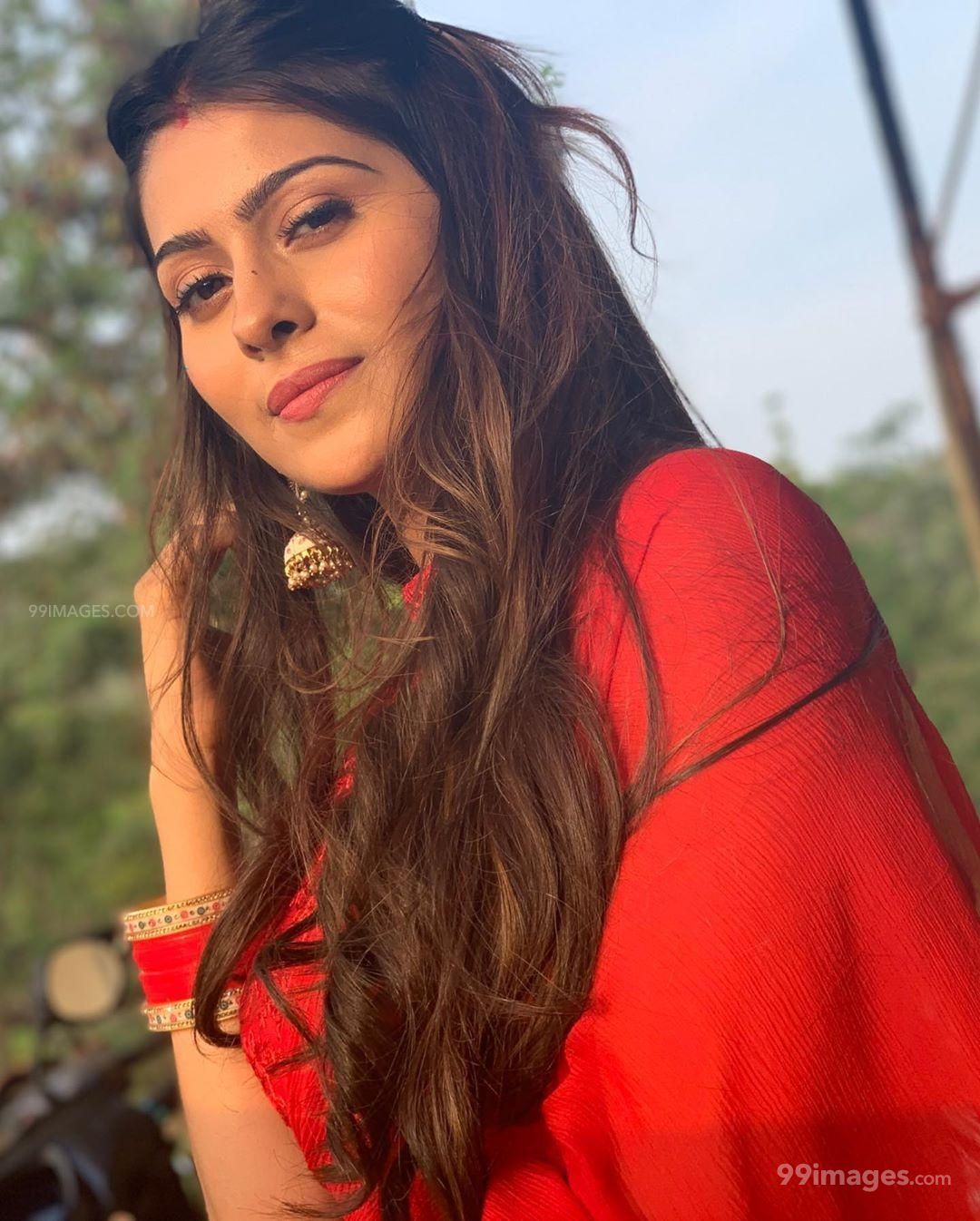 Aparna Dixit Photos: Latest Aparna Dixit Images, HD Wallpapers, Pictures,  Gallery of Actor Aparna Dixit - Fresherslive