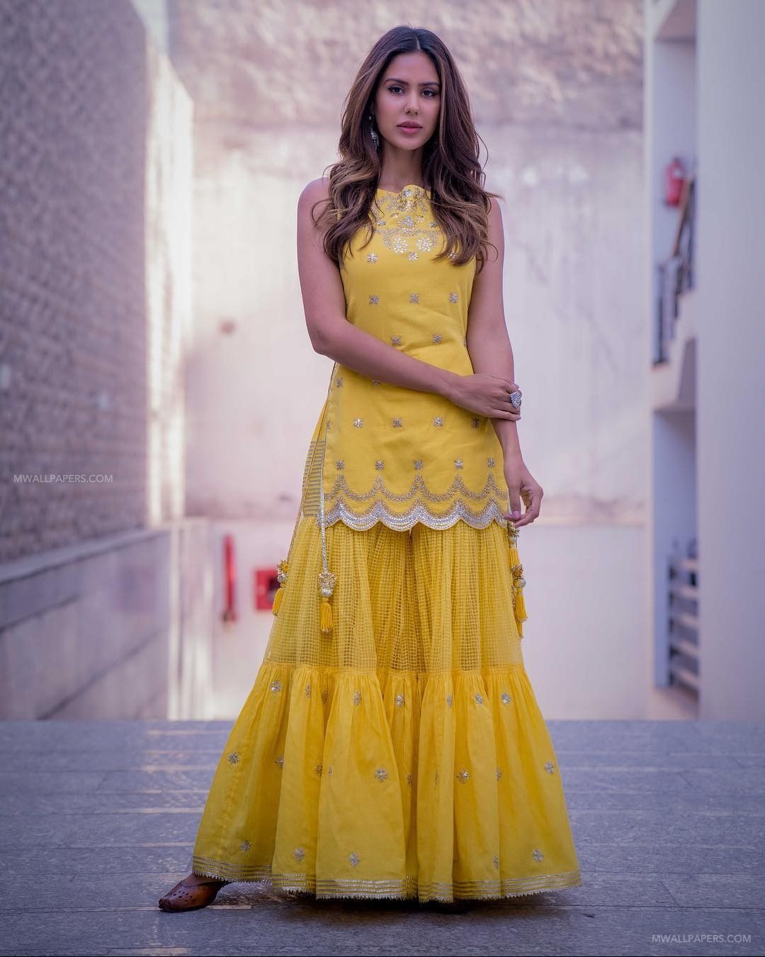 Sonam Bajwa HD Wallpaper (Desktop Background / Android / iPhone) (1080p, 4k) #hdwallpaper #and. Indian wedding fashion, Mehendi outfits, Indian outfits