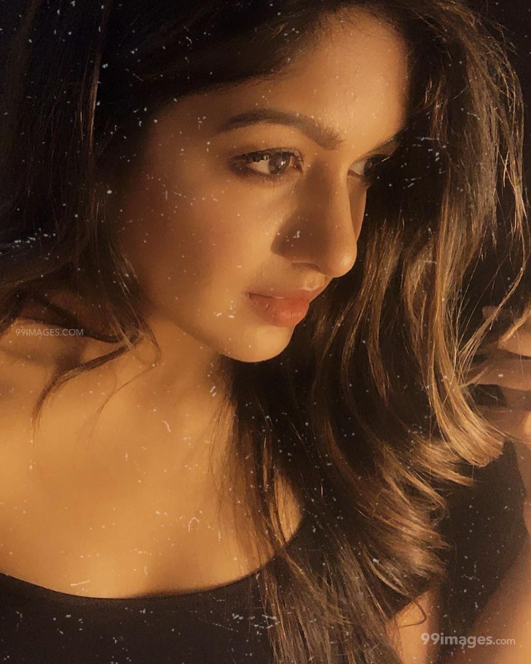 Ishita Dutta HD Wallpaper (Desktop Background / Android / iPhone) (1080p, 4k) (1080x1350)