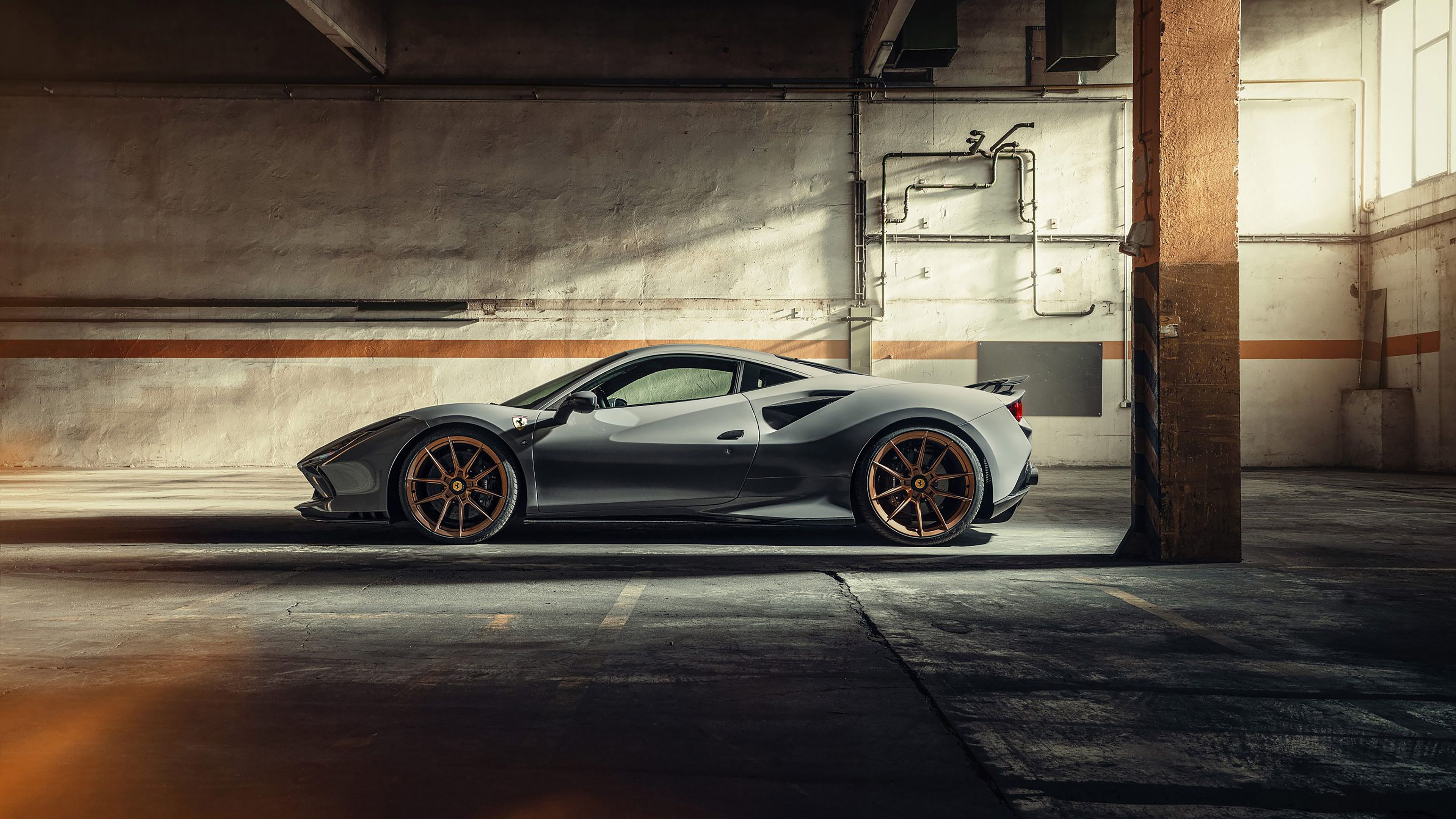 Supercar Desktop Wallpaper (4K)