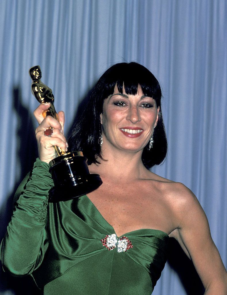 Anjelica Huston Wallpapers - Wallpaper Cave