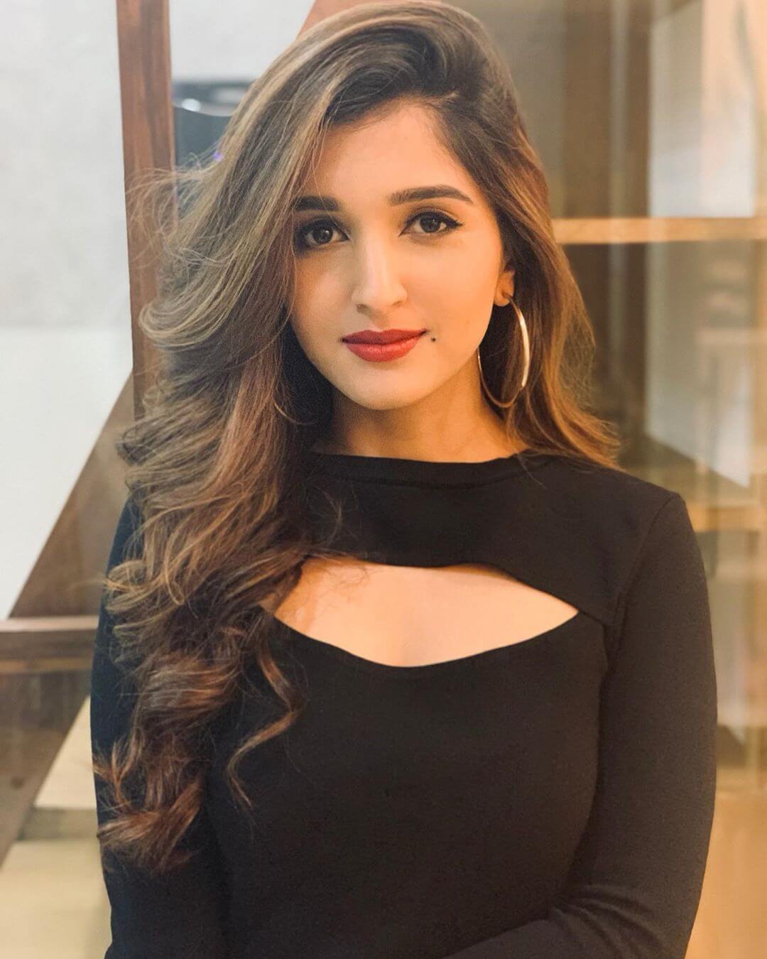 Nidhi Shah (Actress) Age, Height, Affairs, Serials, Biography, and More Universe Of Peoples Biography