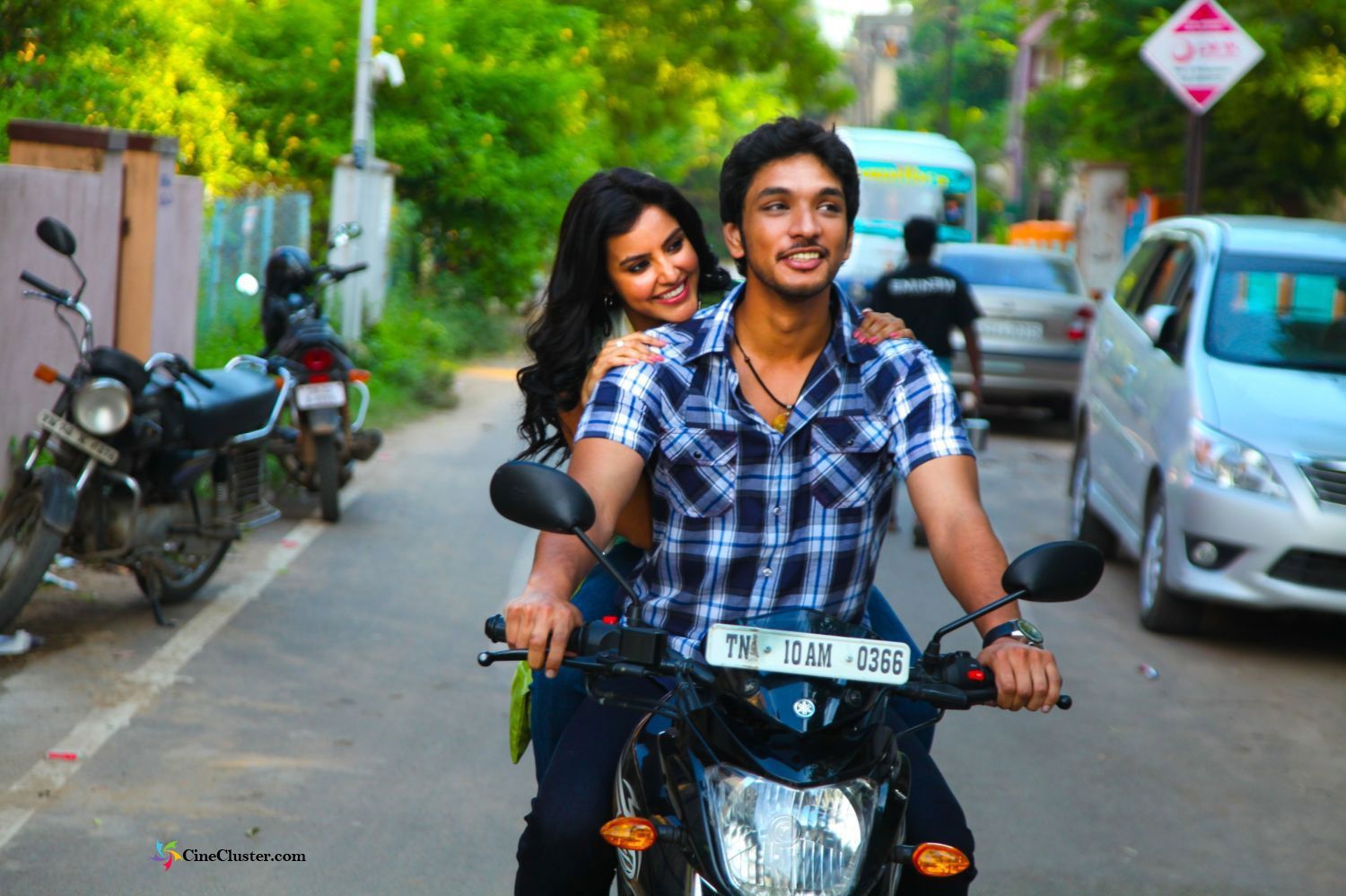 Vai Raja Vai Movie Stills