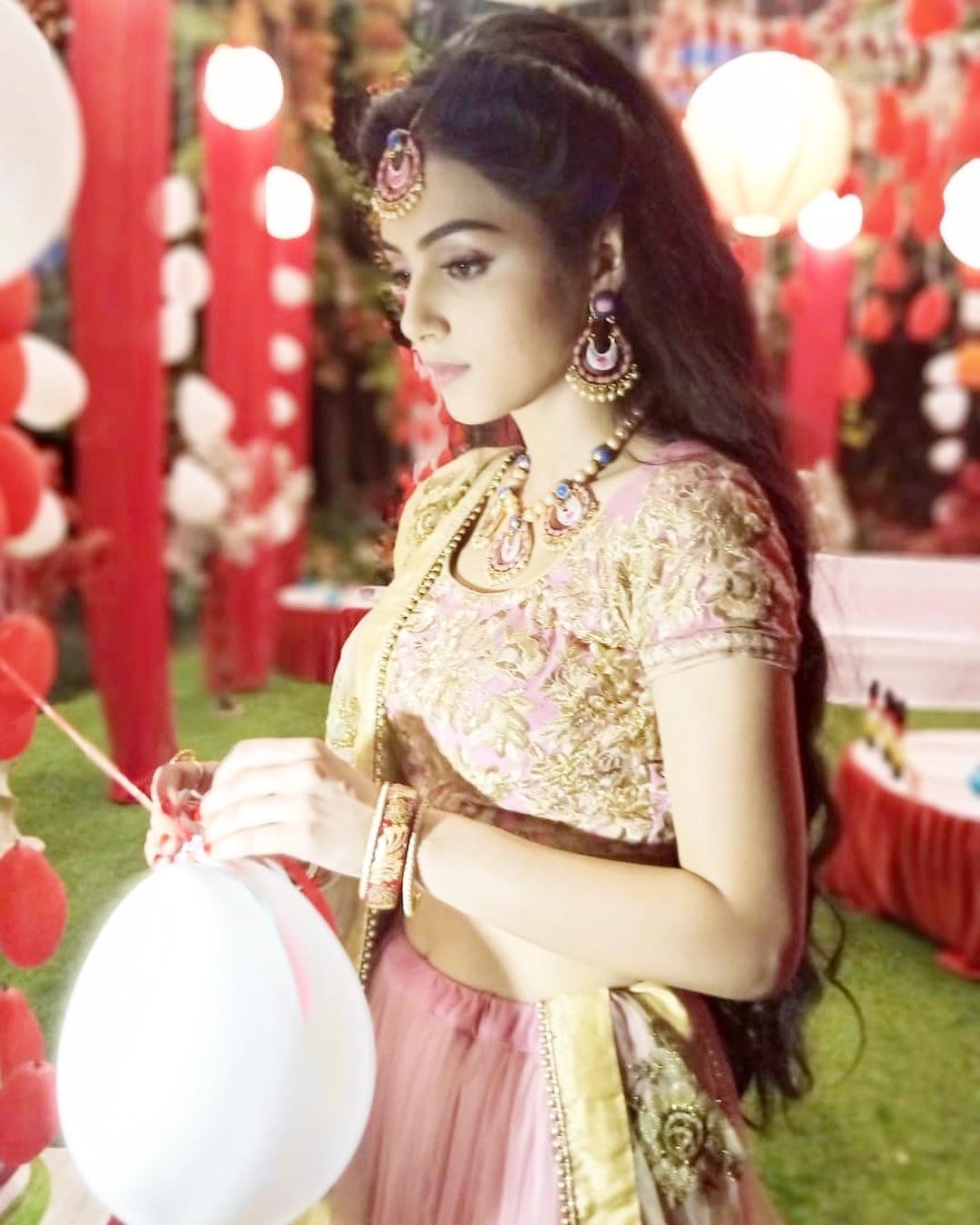 Mallika Singh Wallpaper