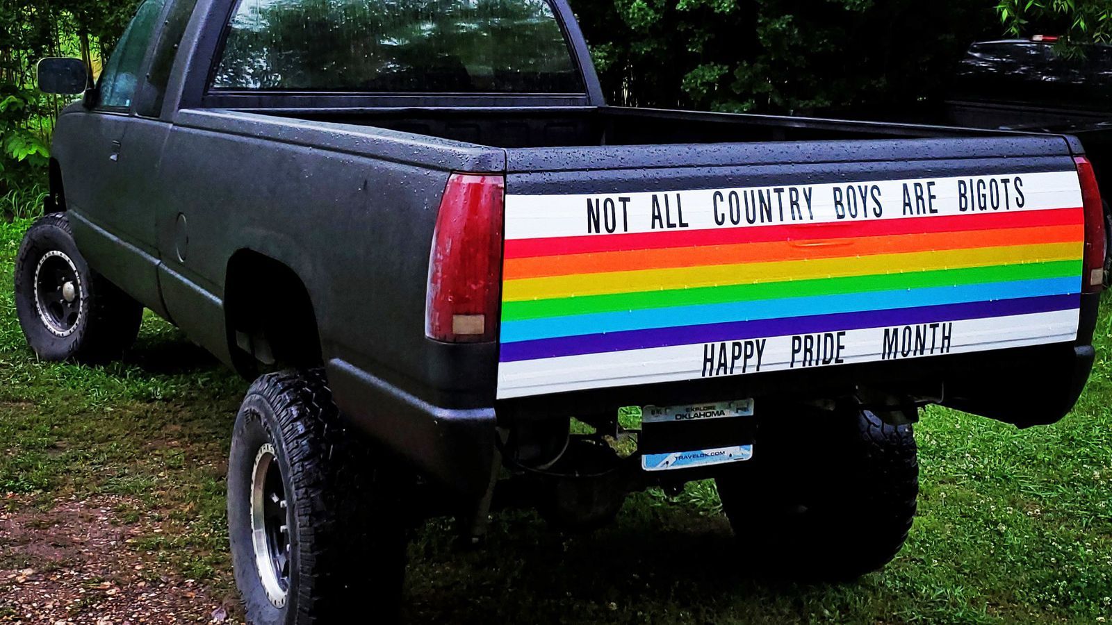 things straight people need to know about to be a true LGBTQ ally