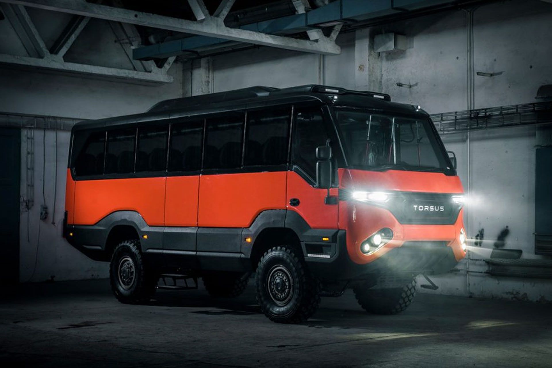 Torsus Praetorian 4×4 Off Road Bus
