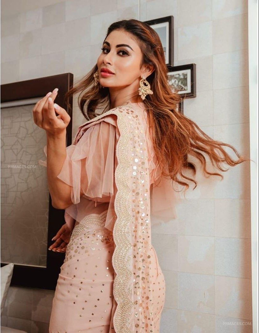 Mouni Roy Beautiful HD Photo & Mobile Wallpaper HD (Android IPhone) (1080p) (840x1080) (2021)