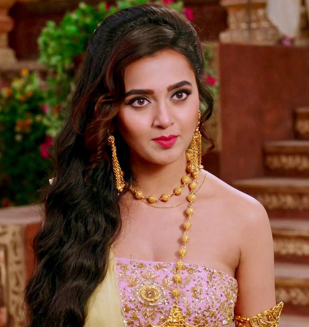 Tejasswi Prakash Phone Wallpapers - Wallpaper Cave