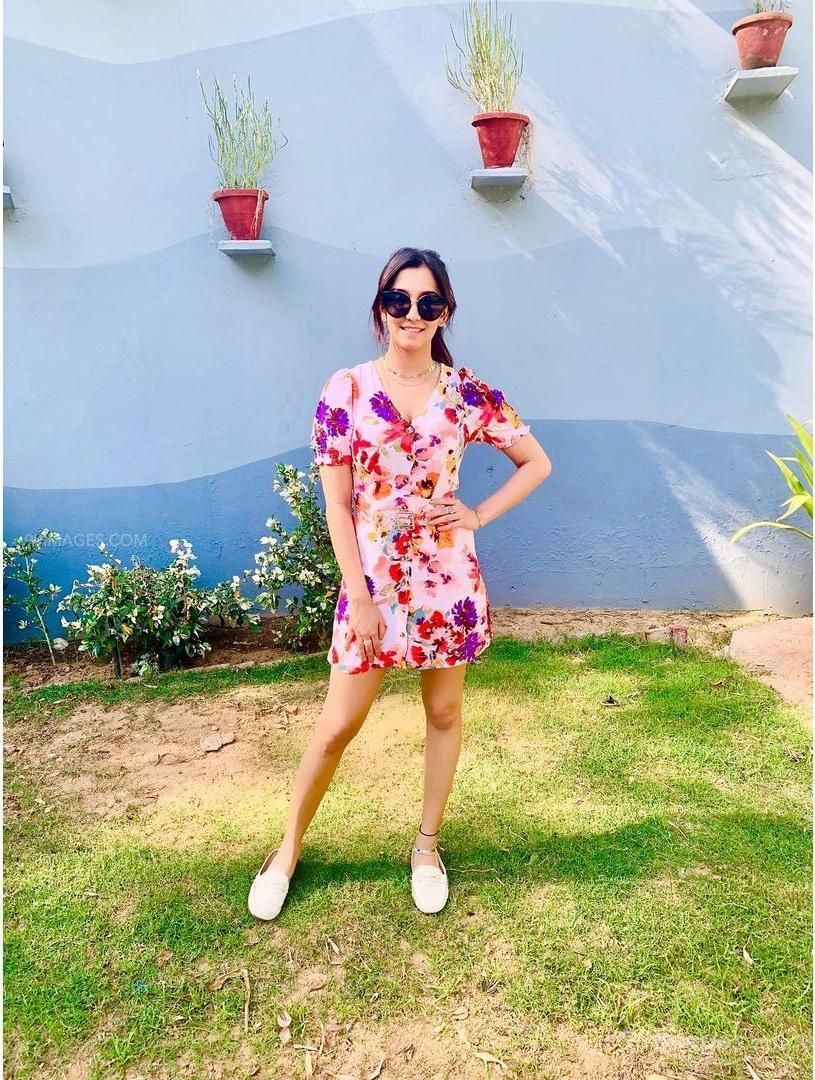 Srishti Jain HD Photo & Wallpaper for mobile Download, WhatsApp DP (1080p) (815x1080)