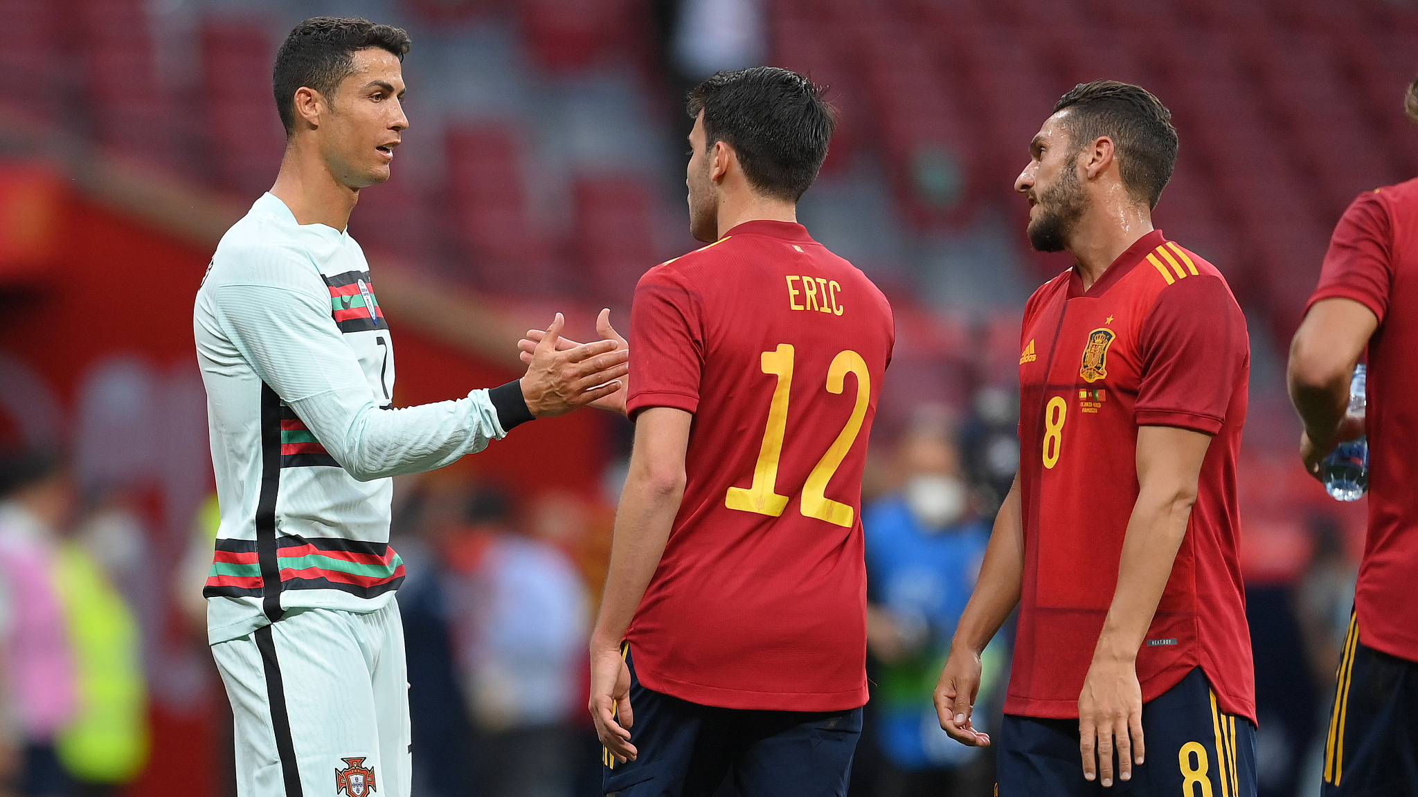Spain lost. Испания Португалия. Единая Португалия и Испания. Португалия Испания люди. Культура Испании и Португалии.
