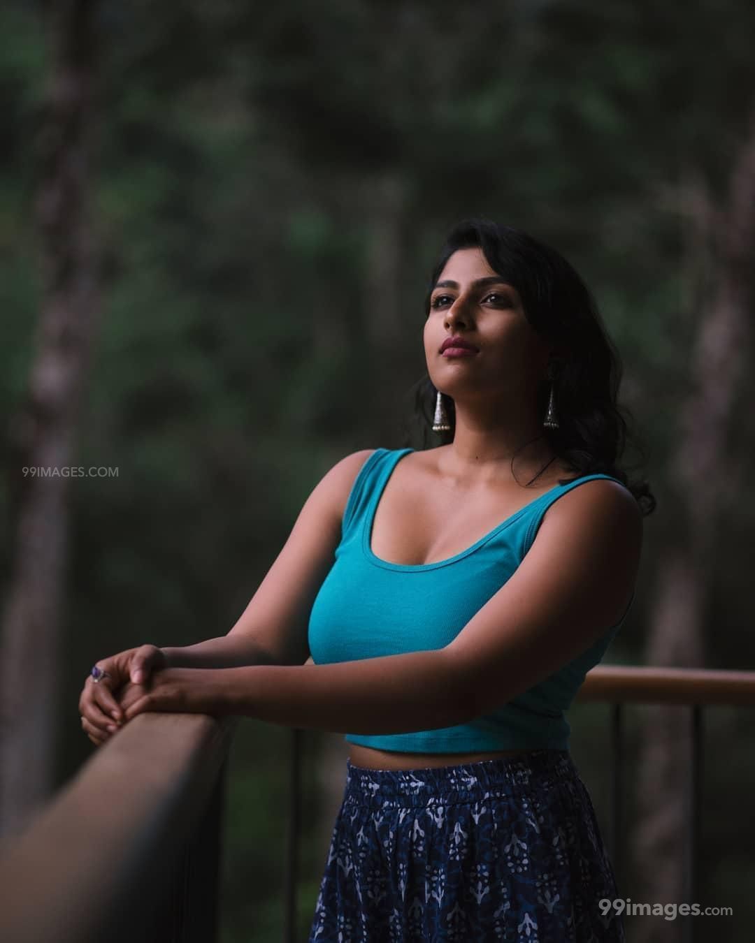 Kruthika Jayakumar Wallpapers - Wallpaper Cave