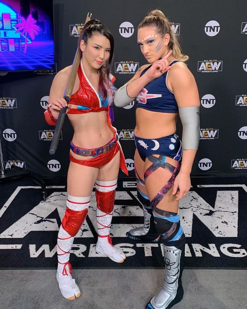 Hikaru Shida & Kris Statlander