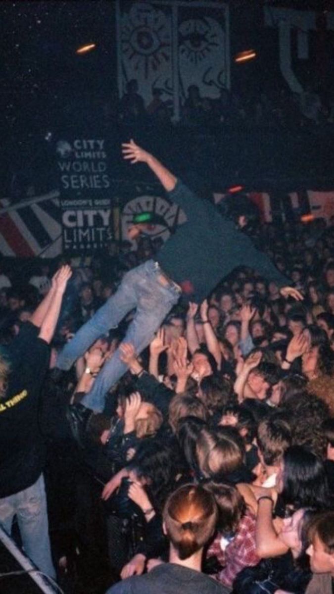crowd of people wallpaper. Grunge music, Photo, Teenage dream