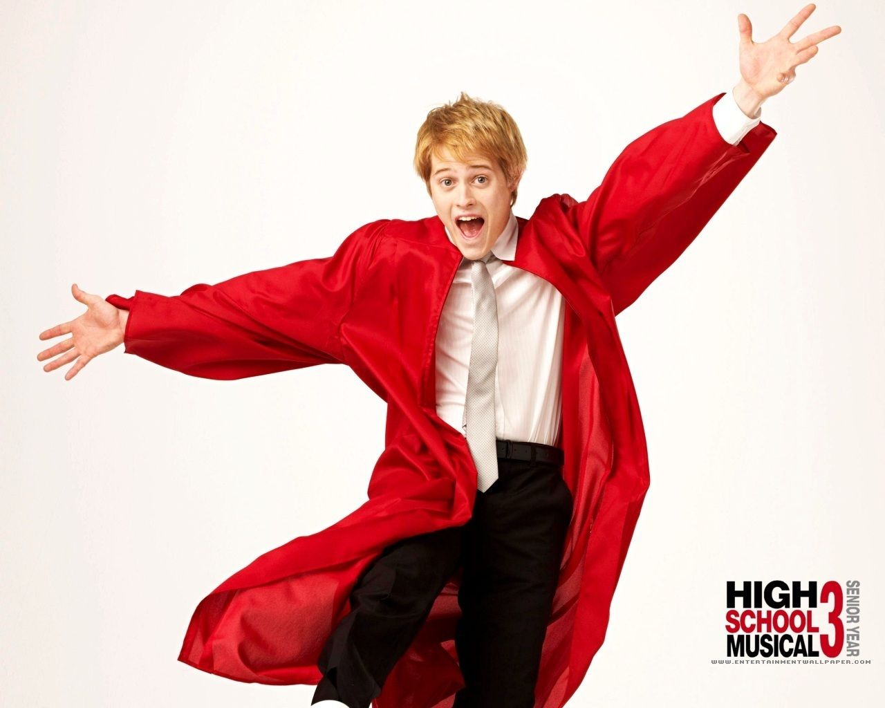 High School Musical 3 Senior Year school graduation Wallpaper