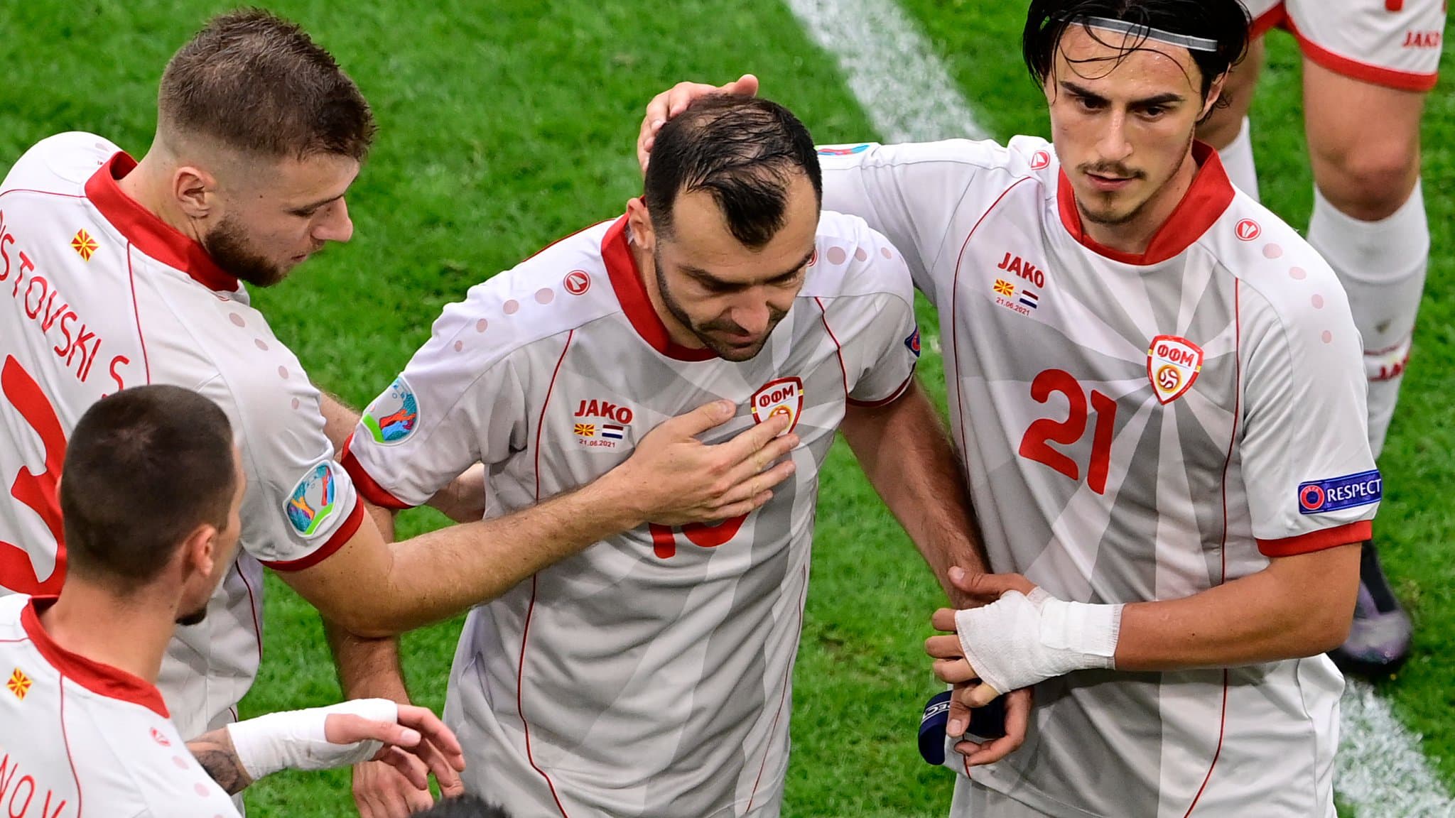 Euro 2021: the guard of honor of North Macedonia for its legend Pandev Indian Paper
