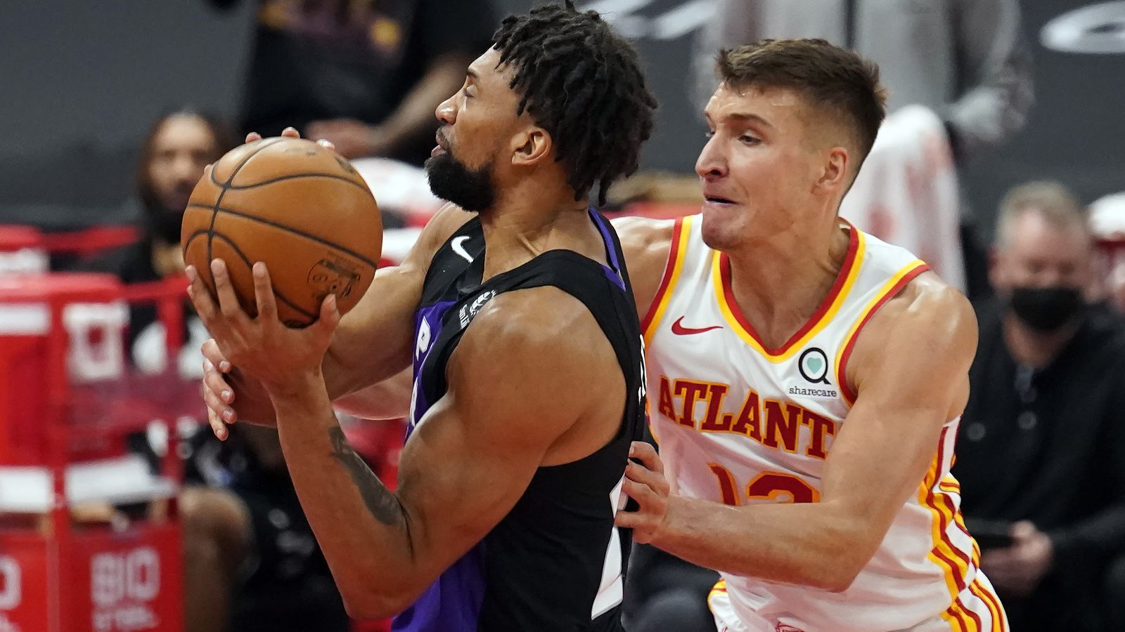 Bogdan Bogdanovic, Clint Capela lead Hawks past Raptors
