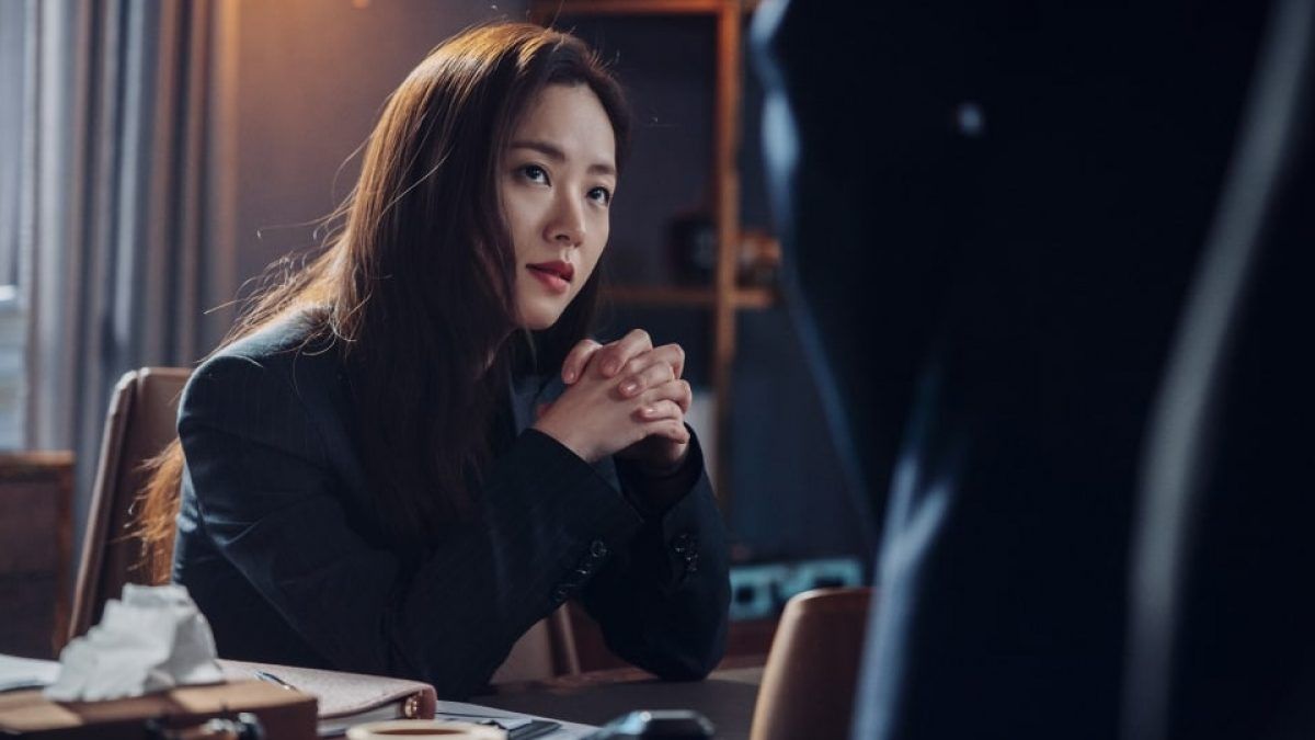 Jeon Yeo Bin Appears As A Competing And Passionate Attorney In New Preview Image Of K Drama, Vincenzo