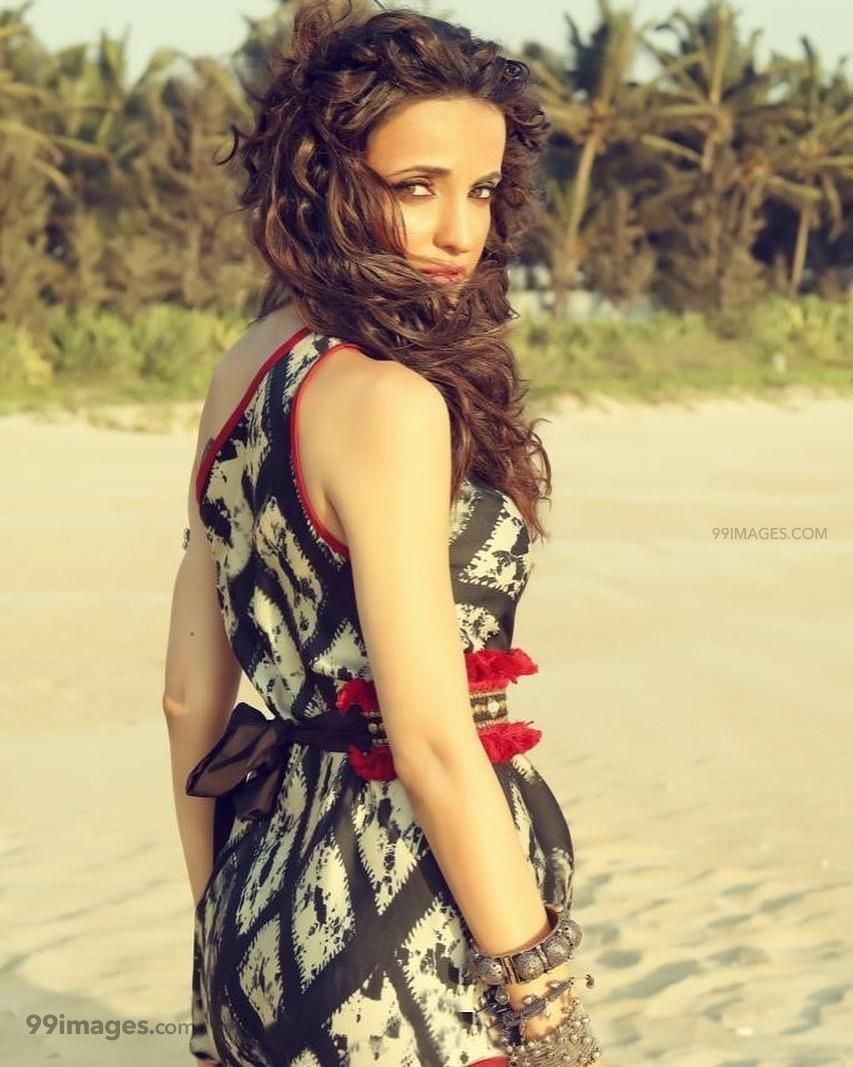 Sanaya Irani HD Wallpaper (Desktop Background / Android / iPhone) (1080p, 4k) (853x1067)