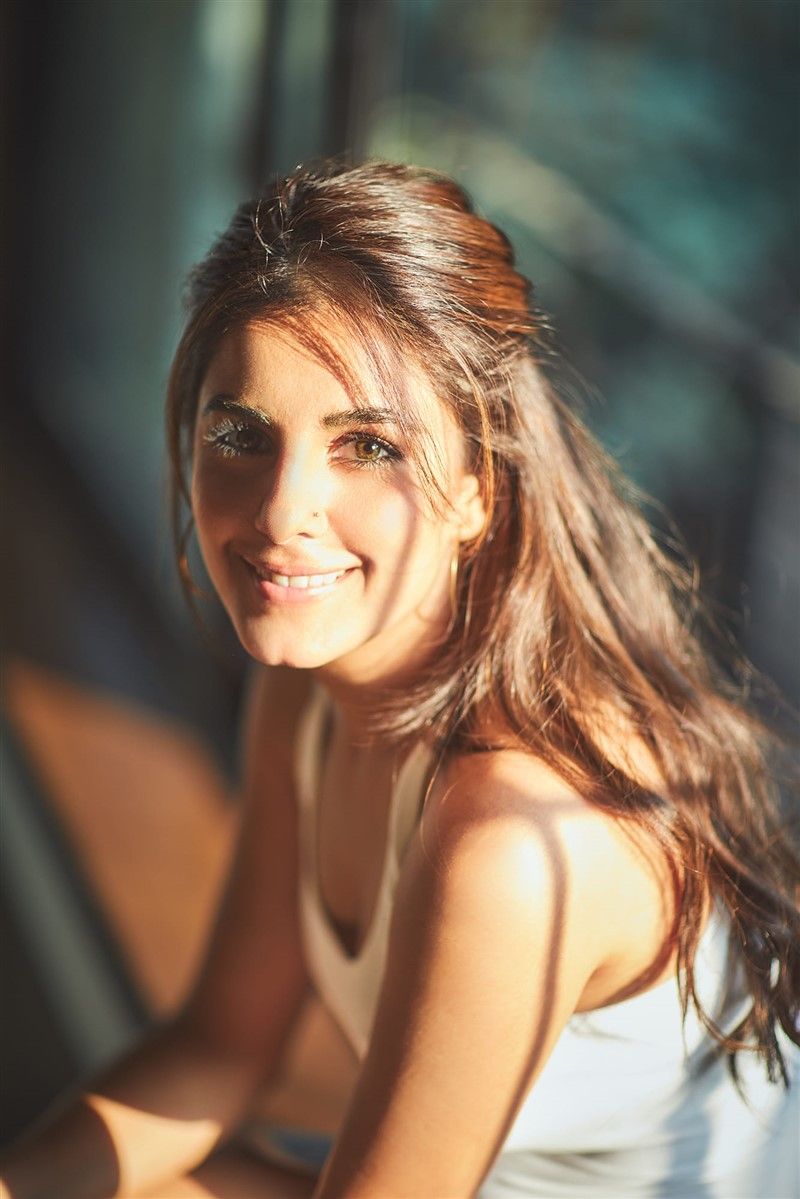 Isha Talwar Photo [HD]: Latest Image, Picture, Stills of Isha Talwar